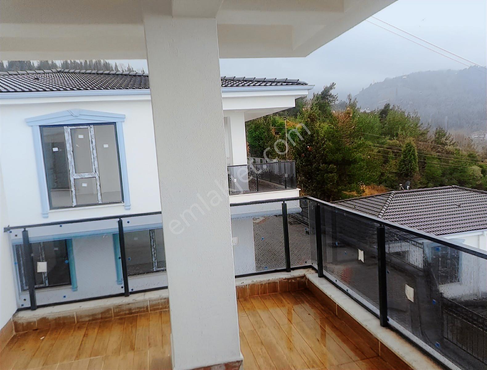 Remax Natural'den Gölcük Ulaşlı'da Deniz Manzaralı Satılık Villa - Görsel 18