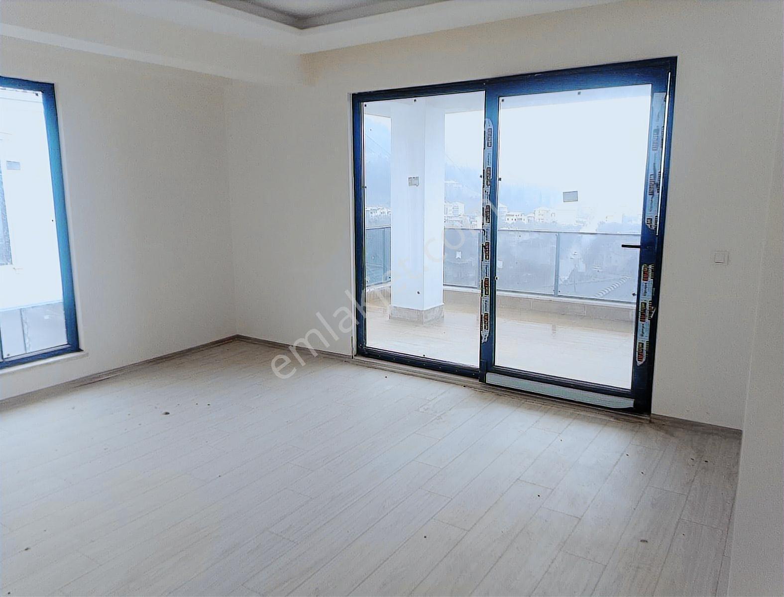 Remax Natural'den Gölcük Ulaşlı'da Deniz Manzaralı Satılık Villa - Görsel 7