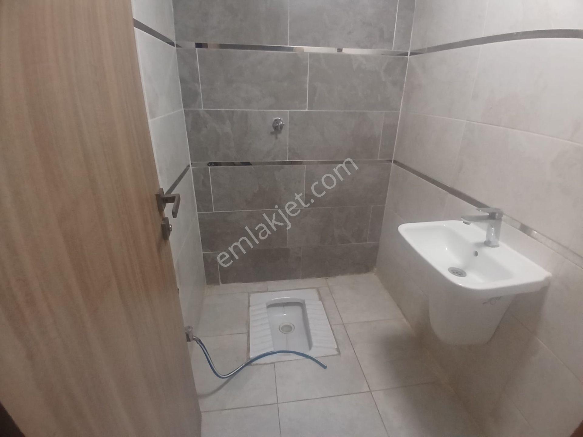 Adana Sarıçam Buruk Tokilerinde Suriyelilere Verileçektir 2+1 Park Manzaralı Kiralık Daire - Görsel 3
