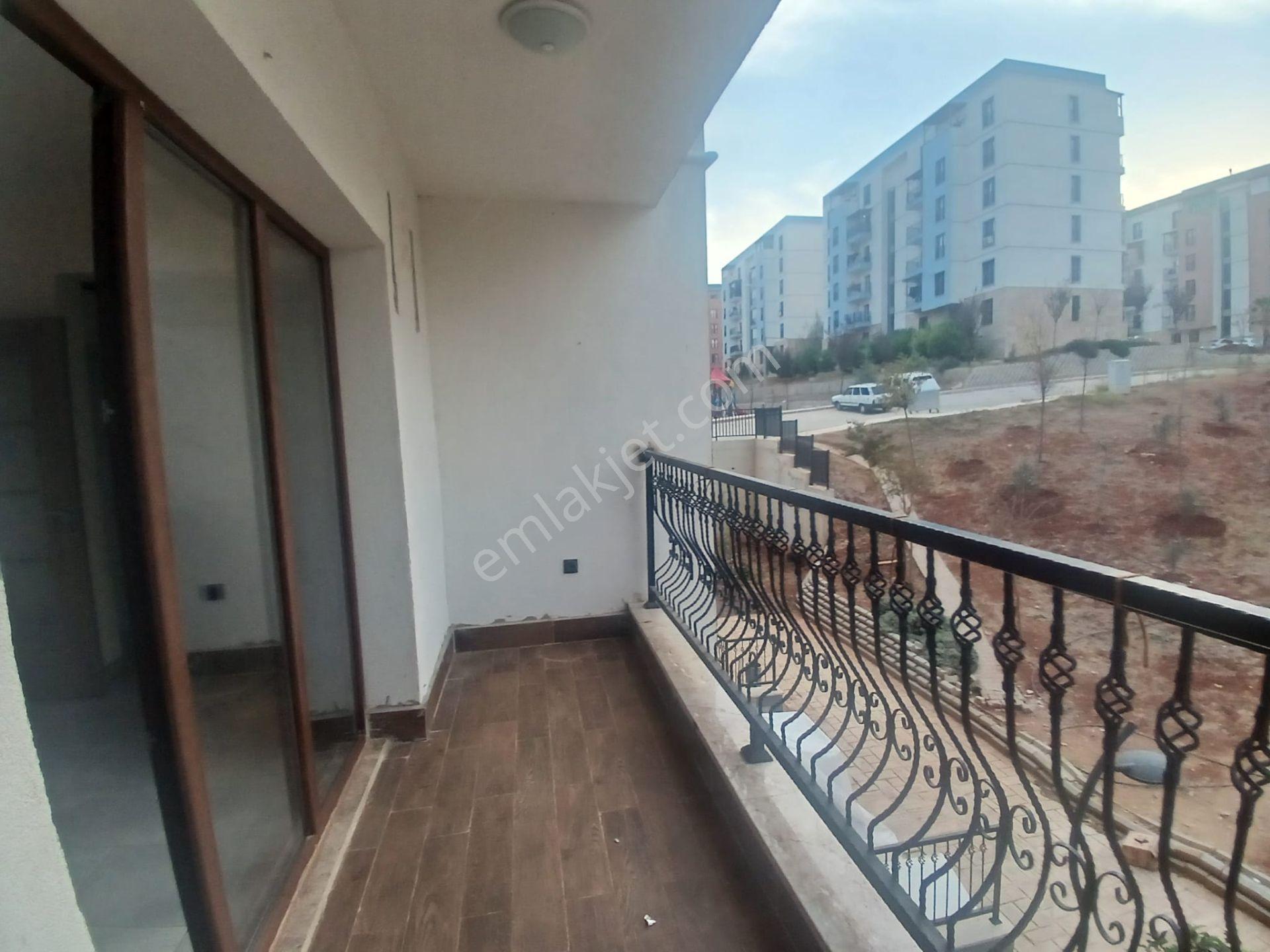 Adana Sarıçam Buruk Tokilerinde Suriyelilere Verileçektir 2+1 Park Manzaralı Kiralık Daire - Görsel 17