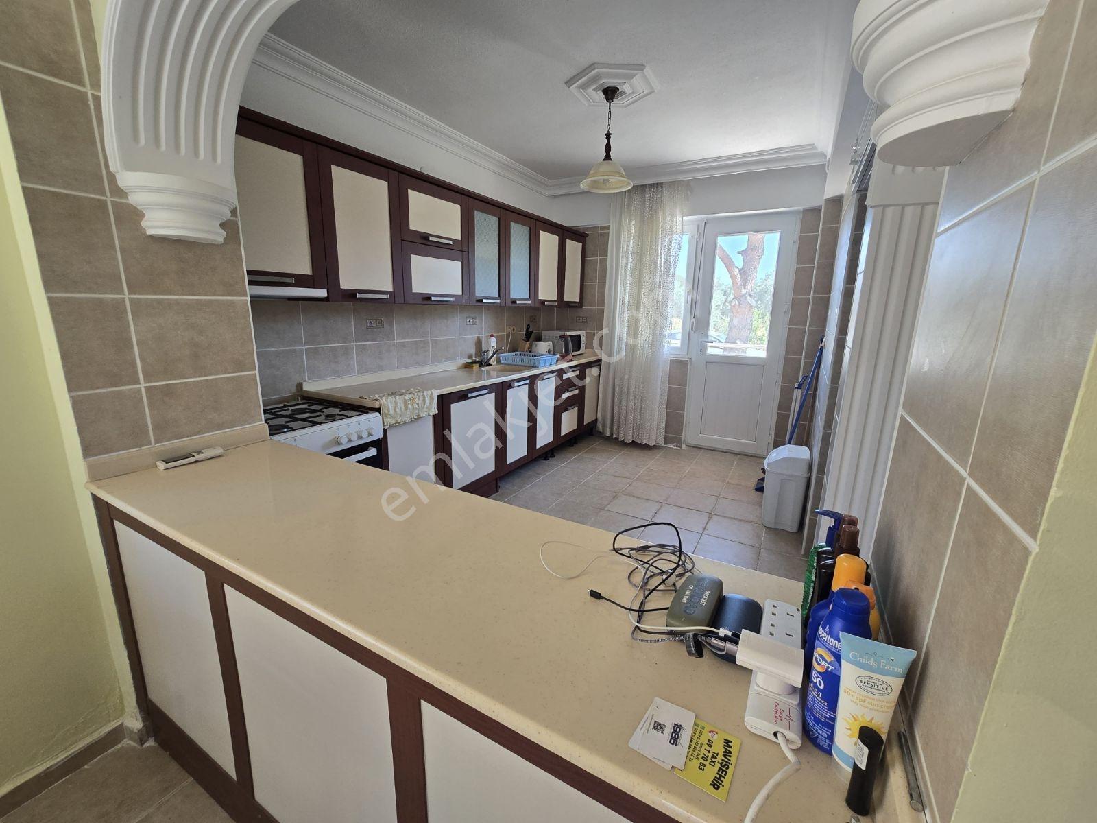 Denize Sıfır Havuzlu Sitede Villa - Görsel 5