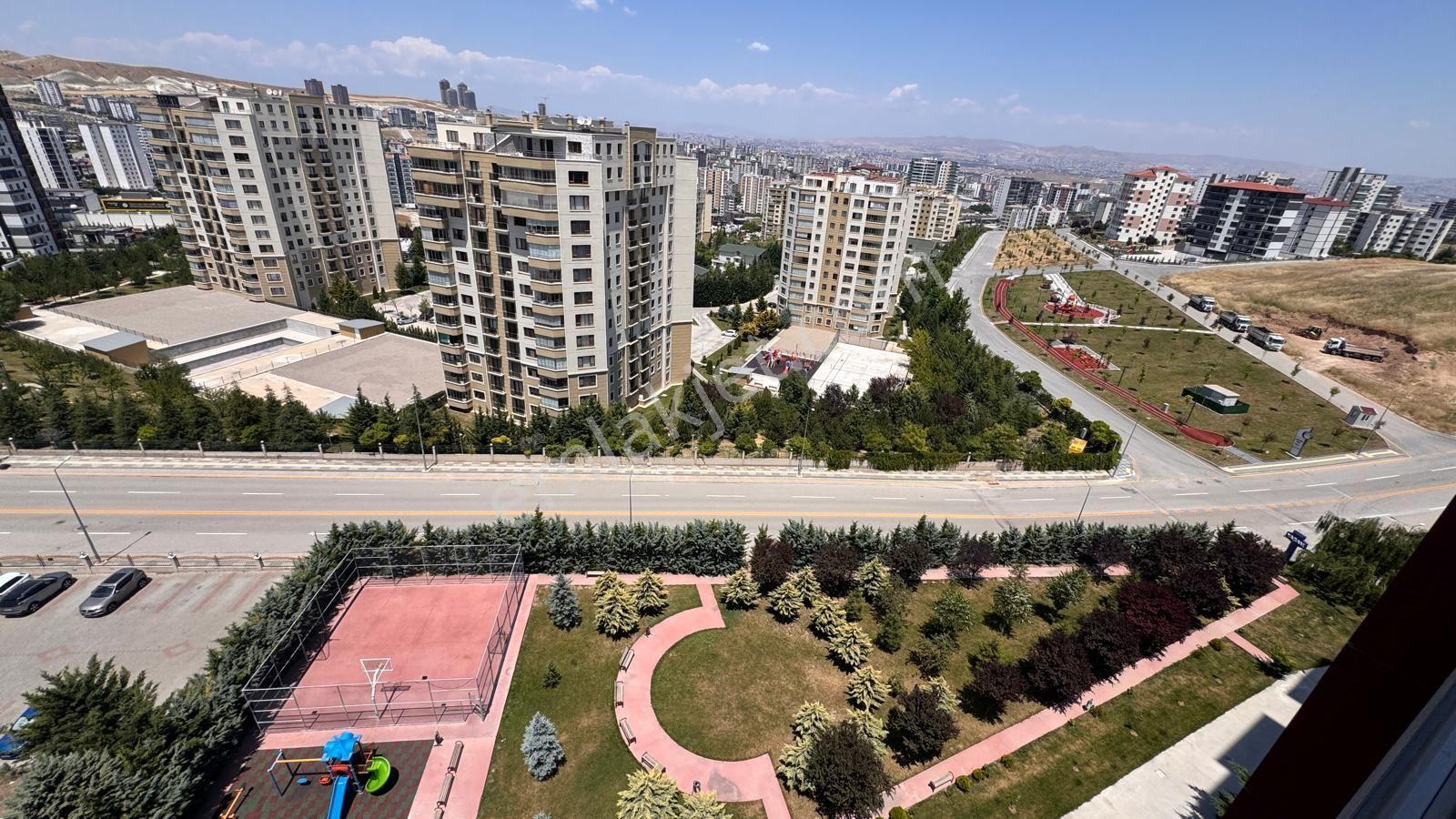 Bağlıcada Satılık Arakat Full Yapılı 4+1 Daire - Görsel 23