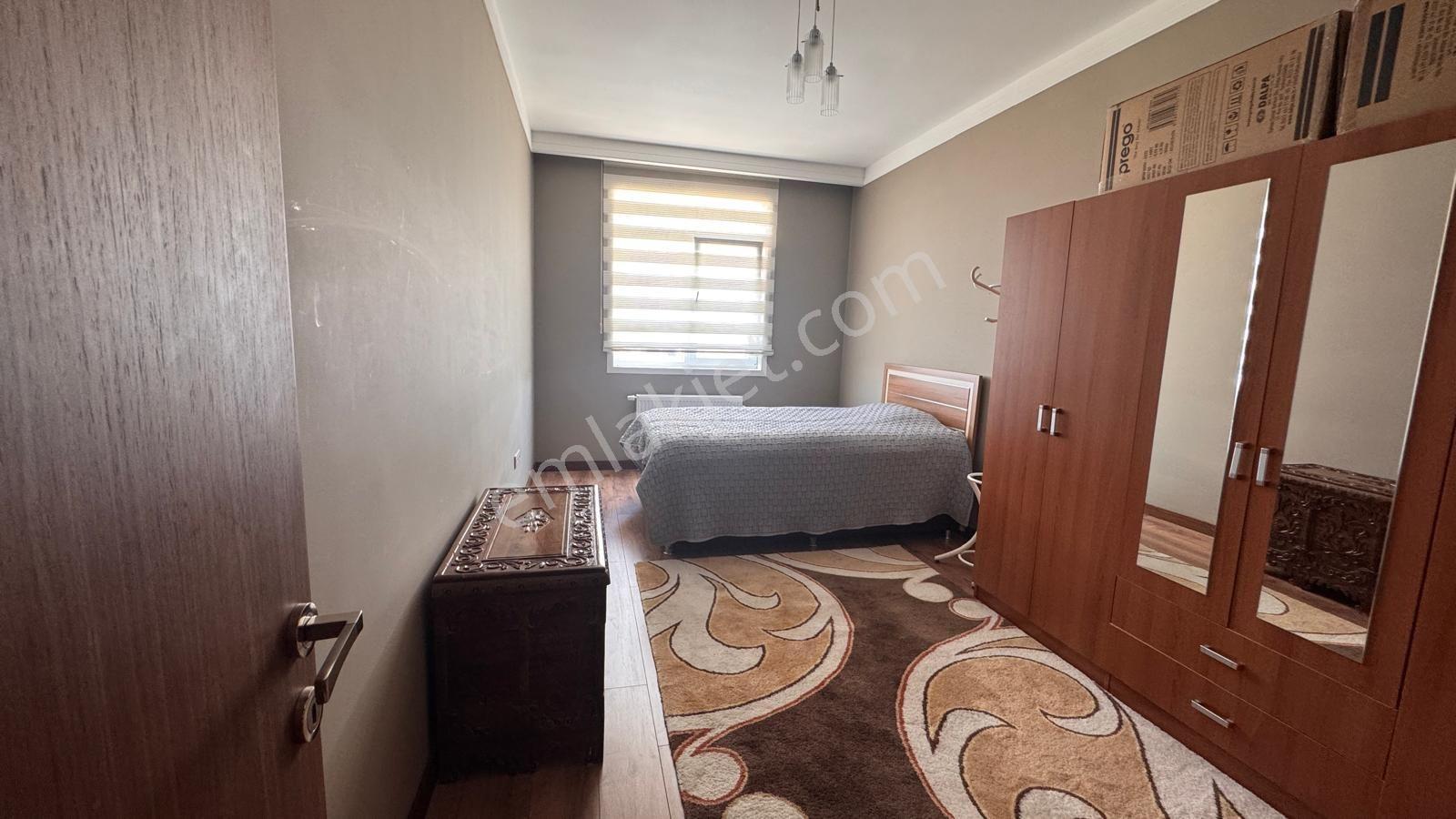 Bağlıcada Satılık Arakat Full Yapılı 4+1 Daire - Görsel 33