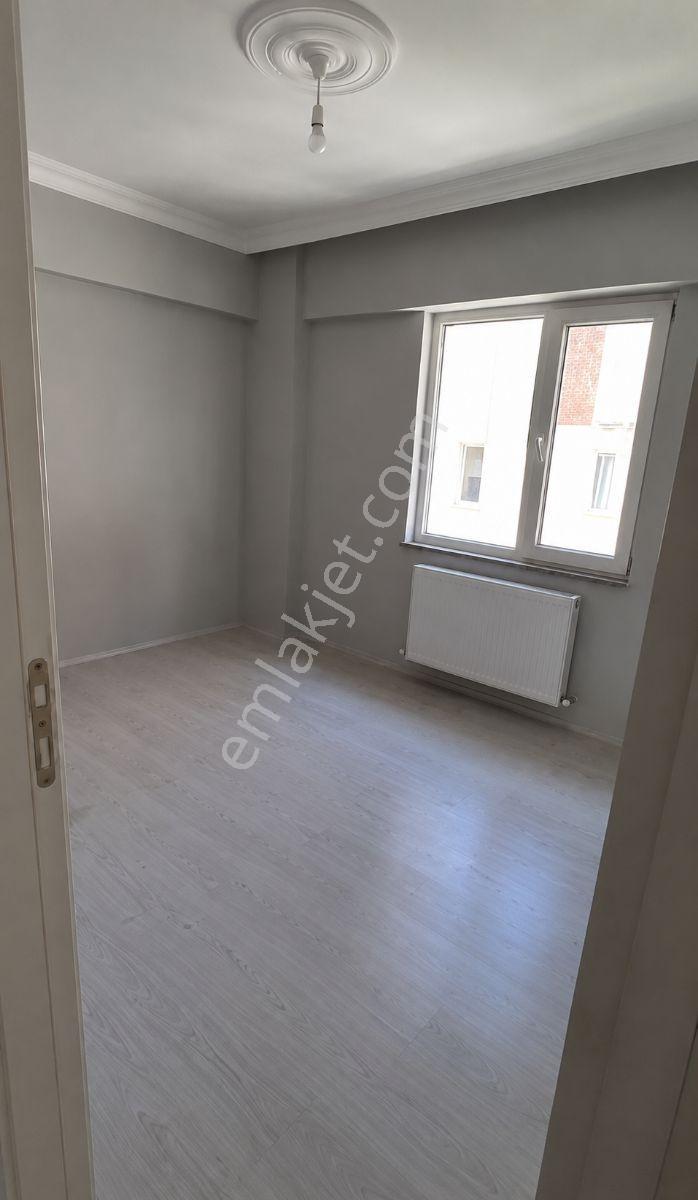 Amasya Merkez Hızırpaşa Mahallesi'nde Kiralık 3+1 Geniş Daire - Görsel 19