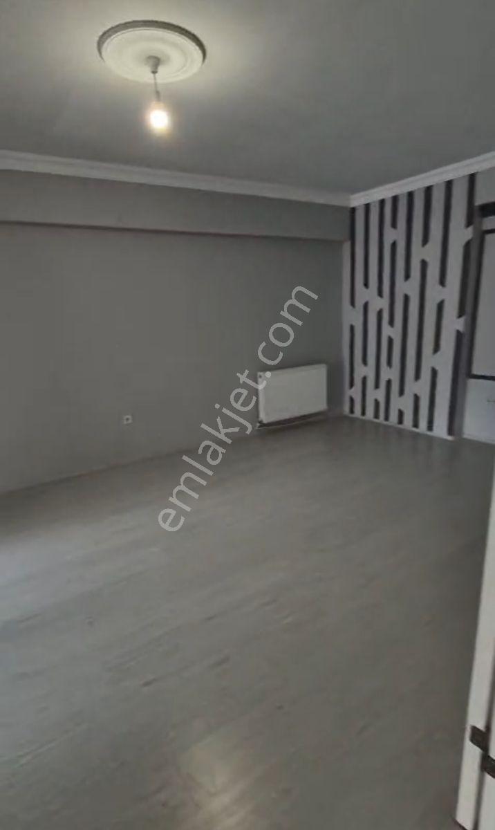 Amasya Merkez Hızırpaşa Mahallesi'nde Kiralık 3+1 Geniş Daire - Görsel 26