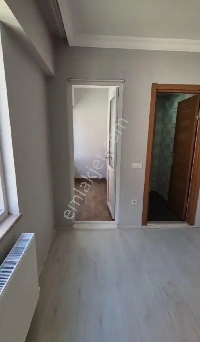 Amasya Merkez Hızırpaşa Mahallesi'nde Kiralık 3+1 Geniş Daire - Görsel 32