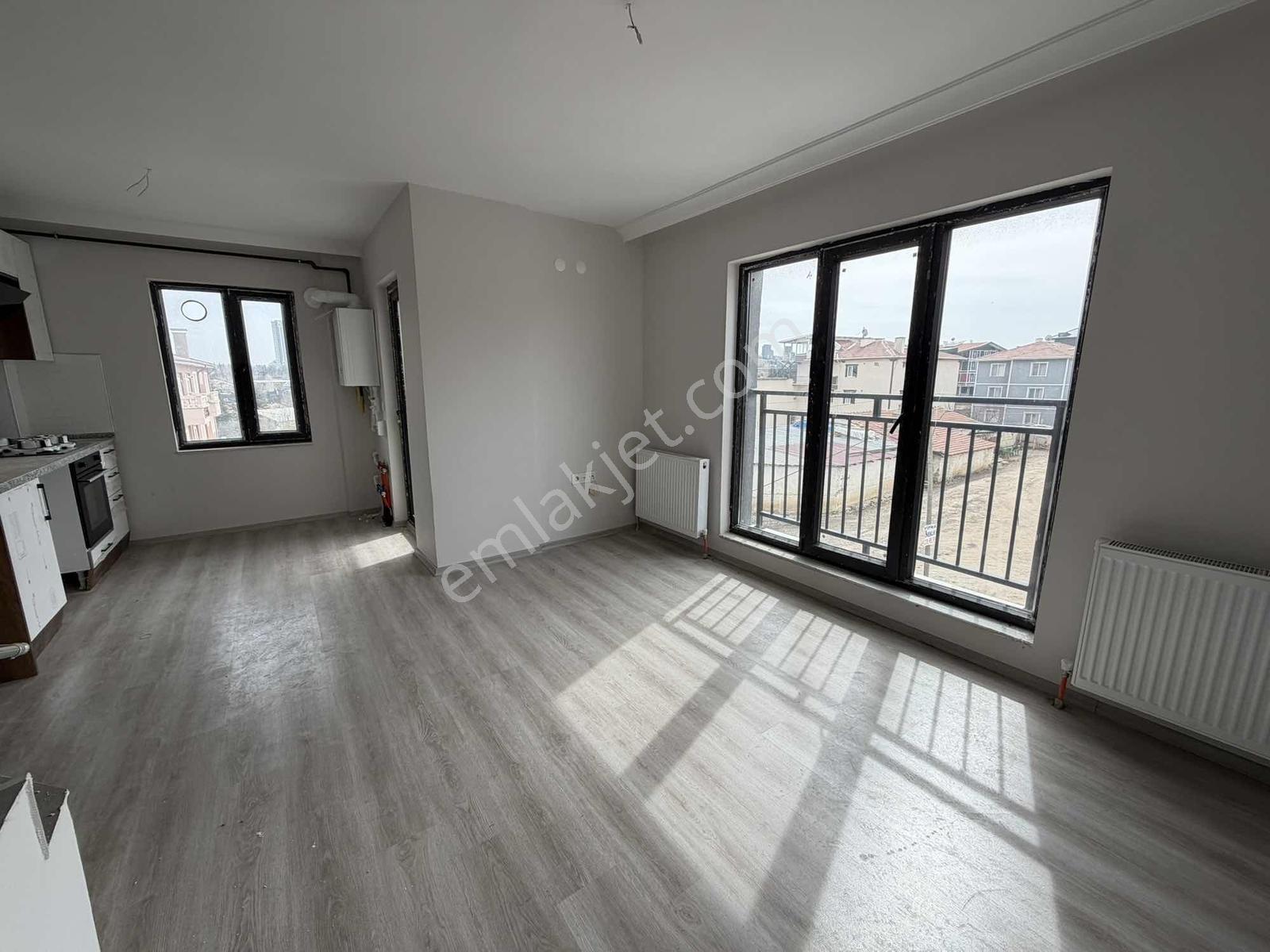 Alaçatı'dan/caddeye Yakın/çatı Eğimsiz/iskanlı/4+1 Dubleks Daire - Görsel 13