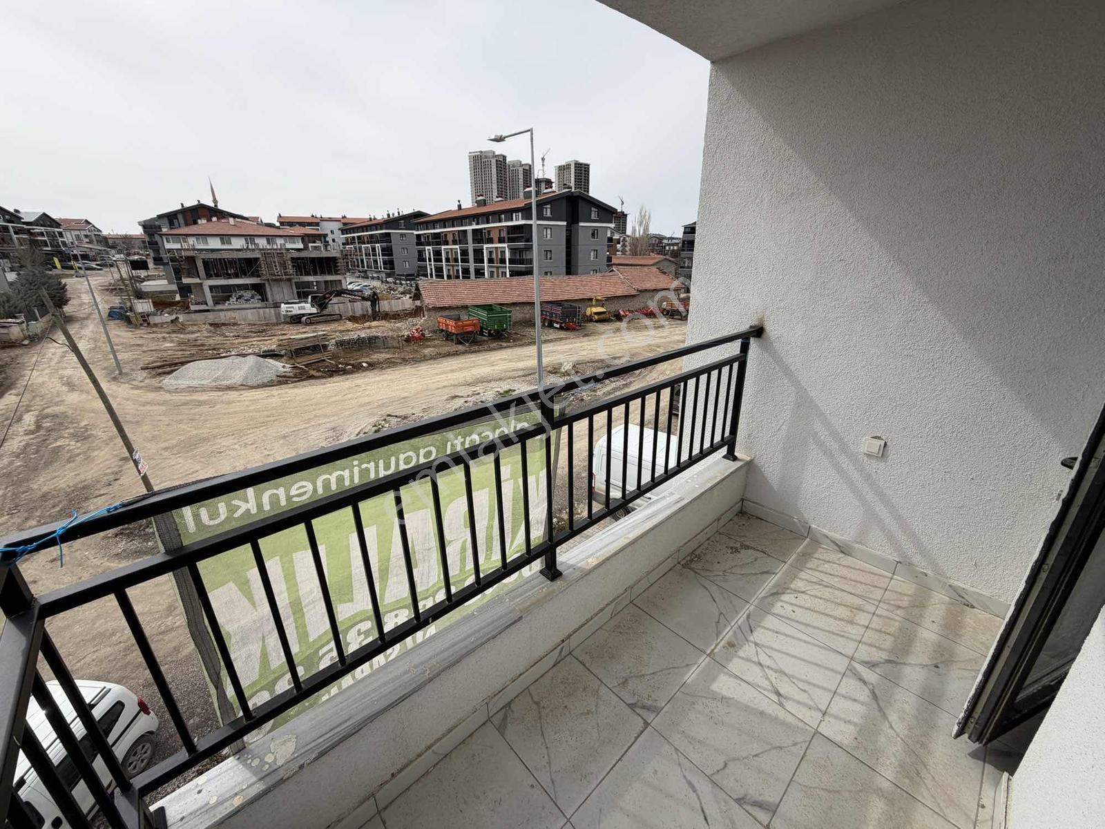 Alaçatı'dan/caddeye Yakın/çatı Eğimsiz/iskanlı/4+1 Dubleks Daire - Görsel 19