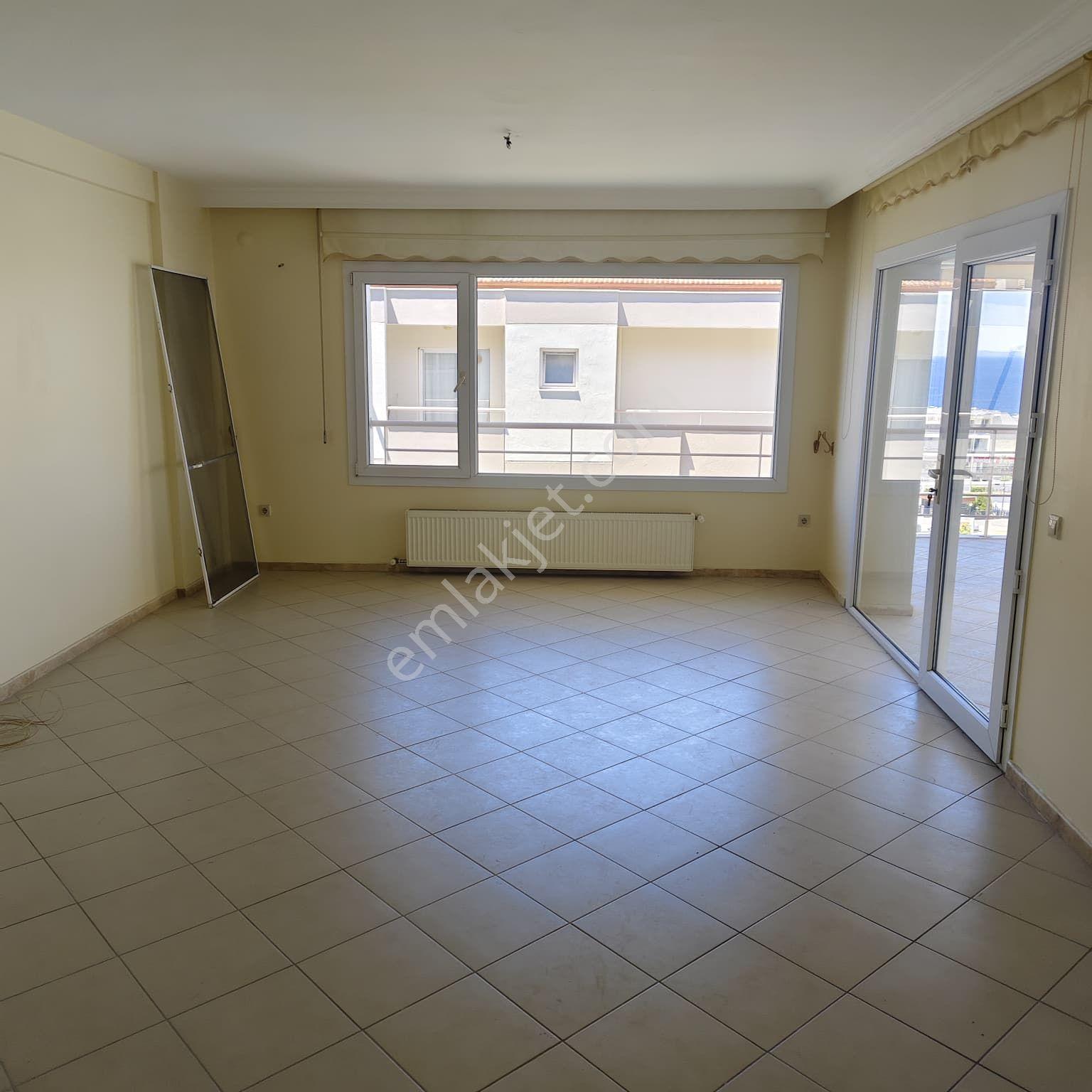 Kuşadası Ege Mahallesi'nde Deniz Manzaralı Kiralık Lüks Daire - Görsel 7
