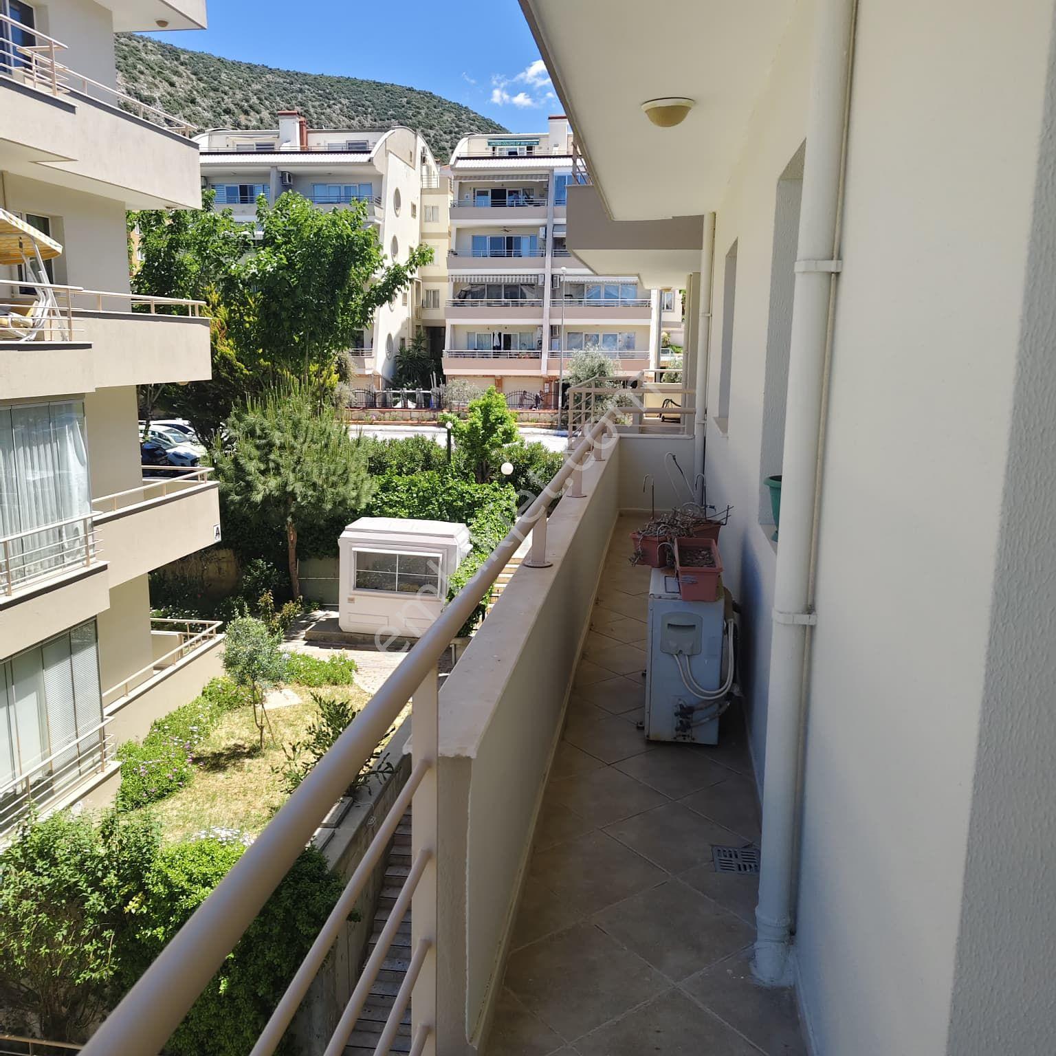 Kuşadası Ege Mahallesi'nde Deniz Manzaralı Kiralık Lüks Daire - Görsel 10