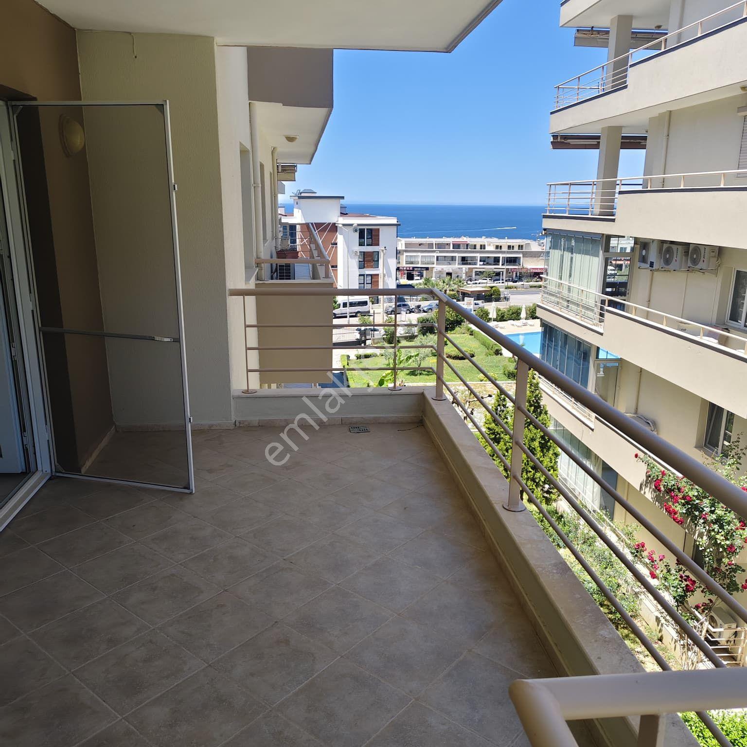 Kuşadası Ege Mahallesi'nde Deniz Manzaralı Kiralık Lüks Daire - Görsel 18