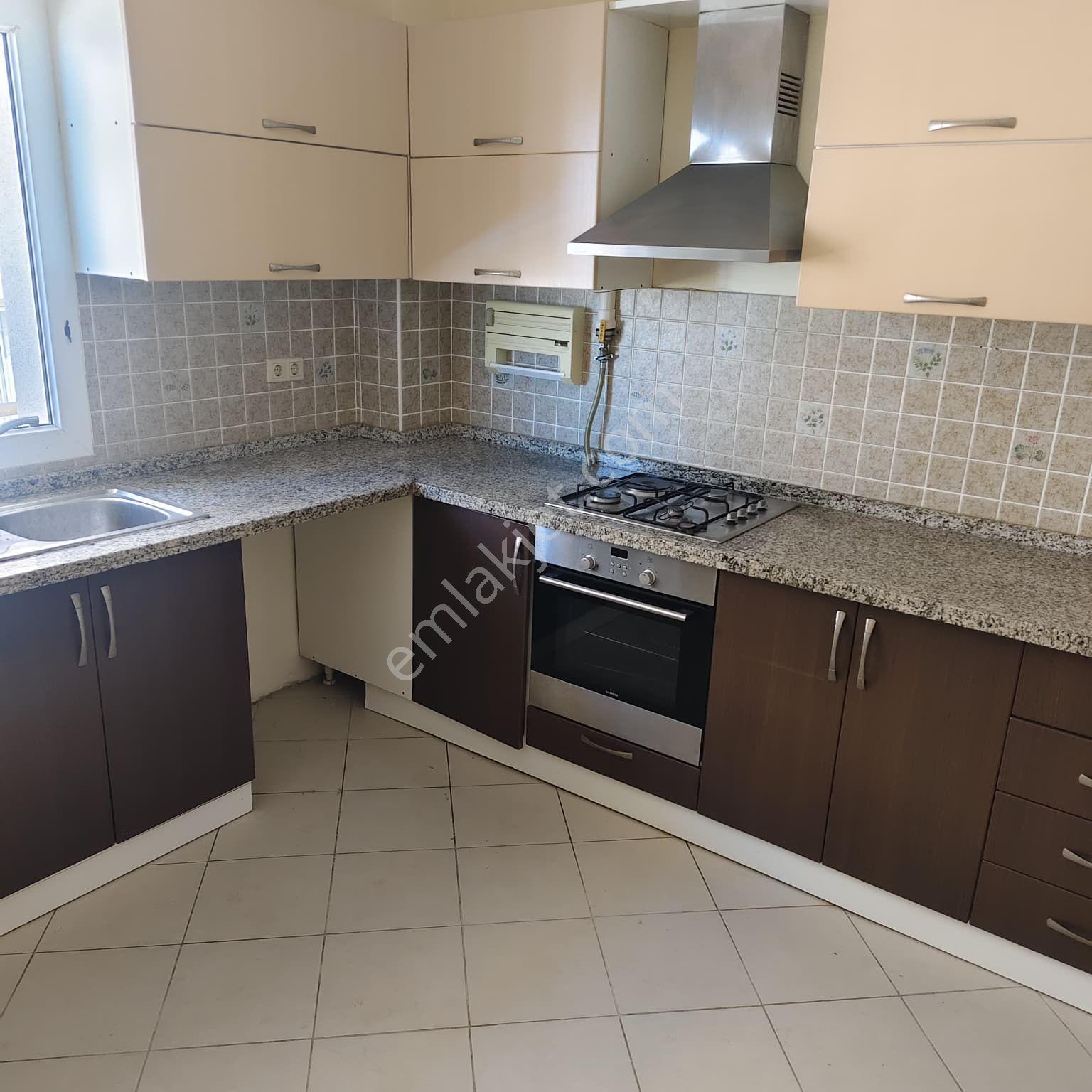 Kuşadası Ege Mahallesi'nde Deniz Manzaralı Kiralık Lüks Daire - Görsel 13