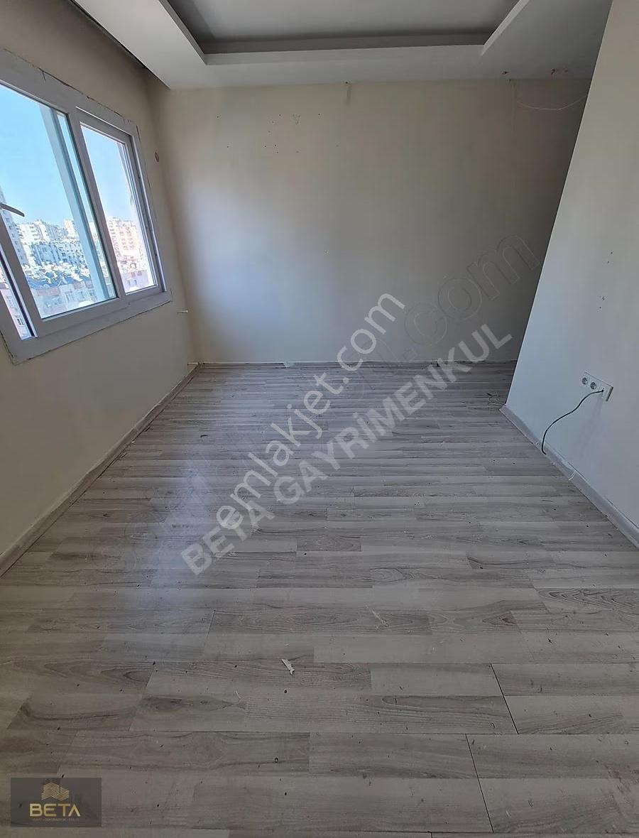 Yeşilyurt Mavi Bulvar'da Balkonlu Yeni Boyalı 1+1 2 Cepheli - Görsel 18