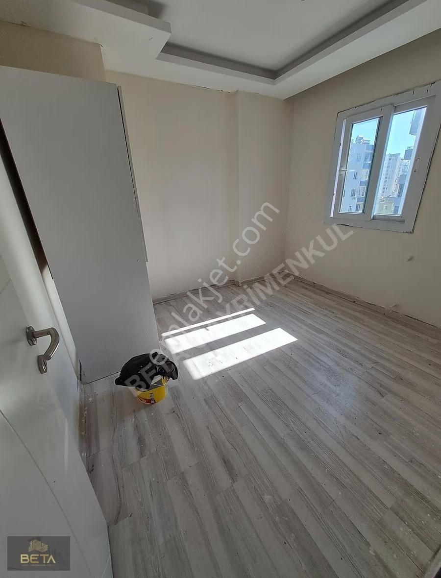 Yeşilyurt Mavi Bulvar'da Balkonlu Yeni Boyalı 1+1 2 Cepheli - Görsel 16