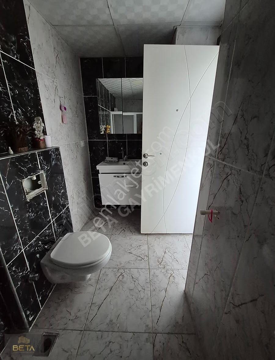 Yeşilyurt Mavi Bulvar'da Balkonlu Yeni Boyalı 1+1 2 Cepheli - Görsel 15