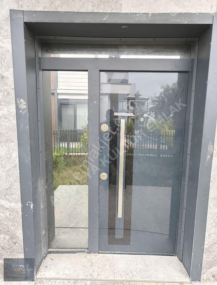 Düzlerçamında Doğayla İç İçe Lüx 4+1 Havuzlu Müstakil Villamız. - Görsel 25