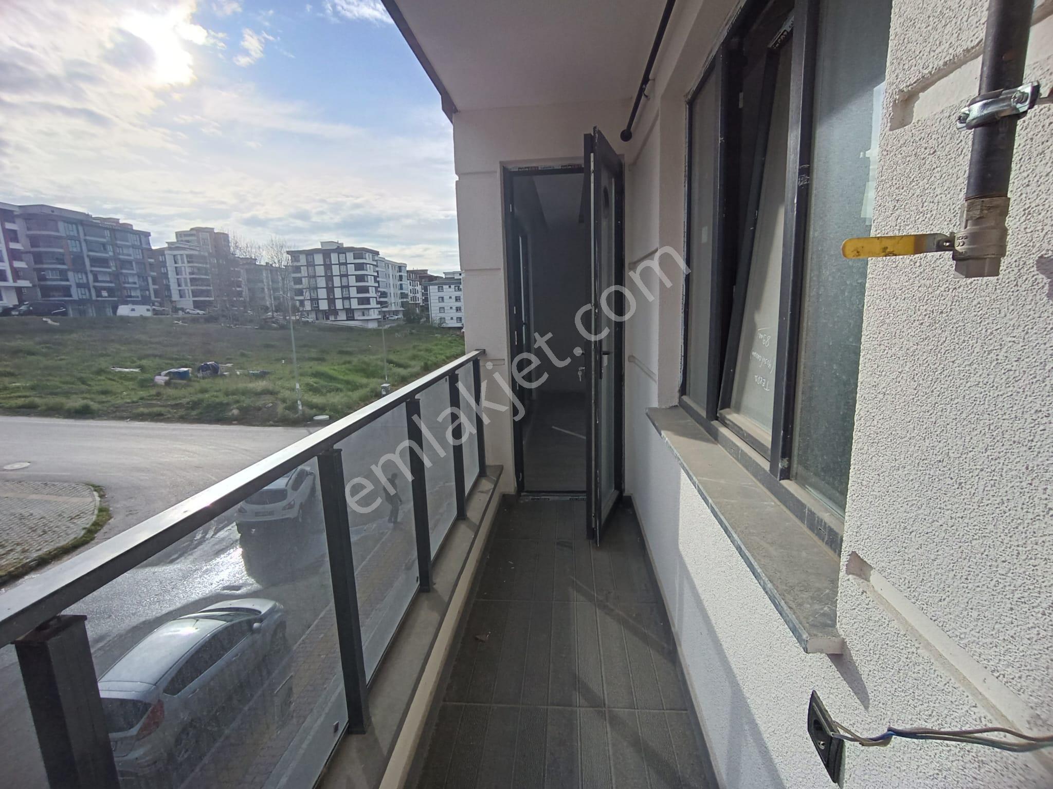 Atakum İstiklal'de Lüks 1+1 Kiralık Daire - Görsel 12