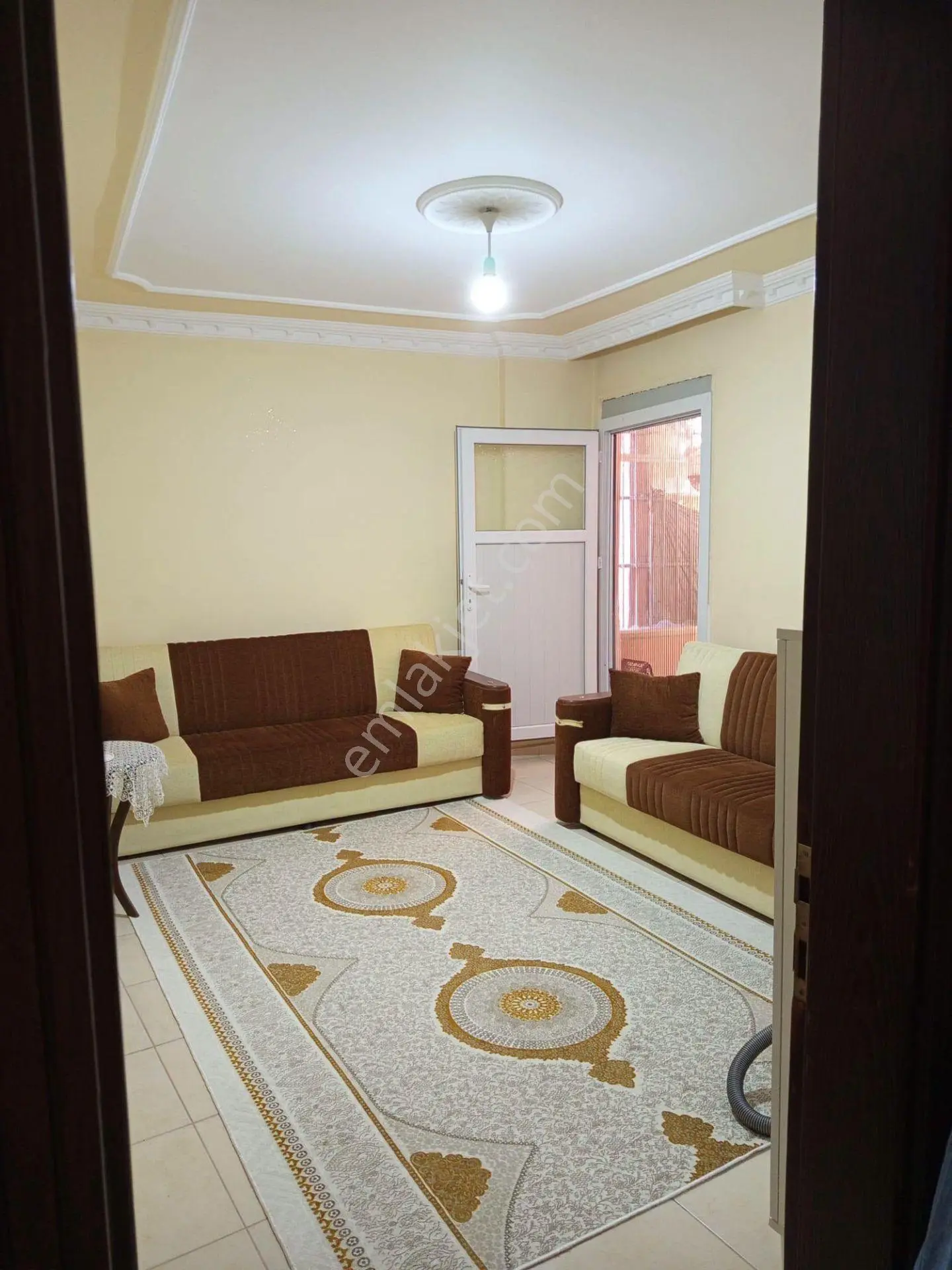 İskenderun Muradiye Mahallesi Geniş Odaları Daire Bakımlı Kullanışlı Bina Yaş 13 - Görsel 5
