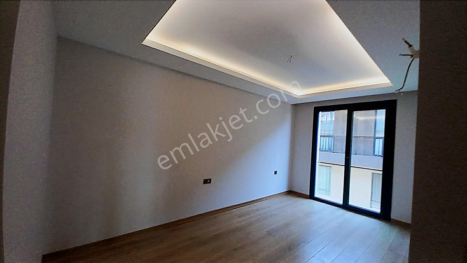 Çengelköy Kaldırım Caddesi Lim Bahçe 2+1 Ara Kat Lüks 110m2 - Görsel 31