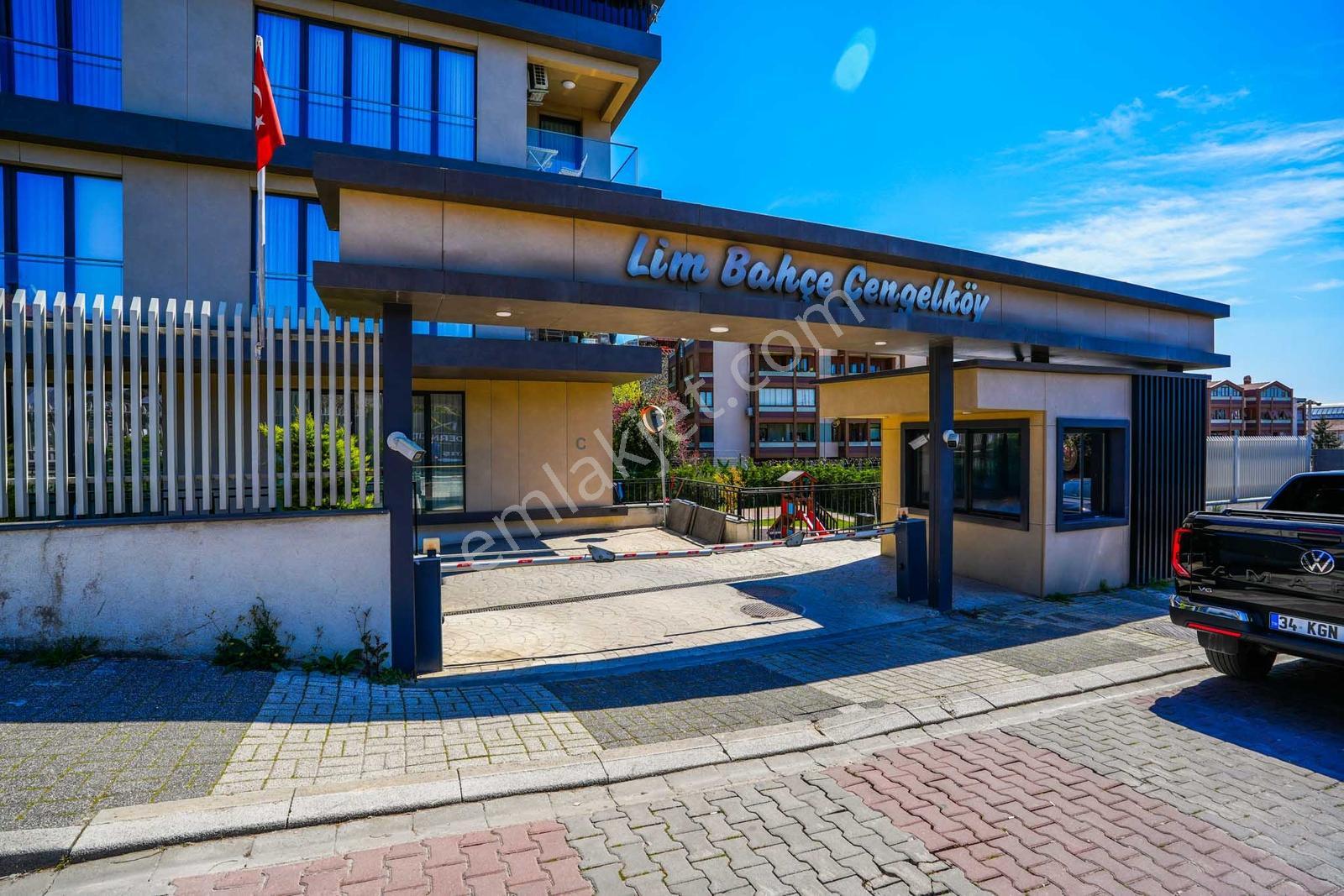 Çengelköy Kaldırım Caddesi Lim Bahçe 2+1 Ara Kat Lüks 110m2 - Görsel 4