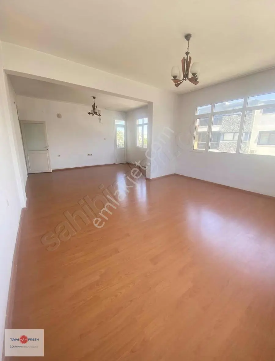 Urla Zeytinalanı Merkezde Satılık 3+1 Daire - Görsel 2