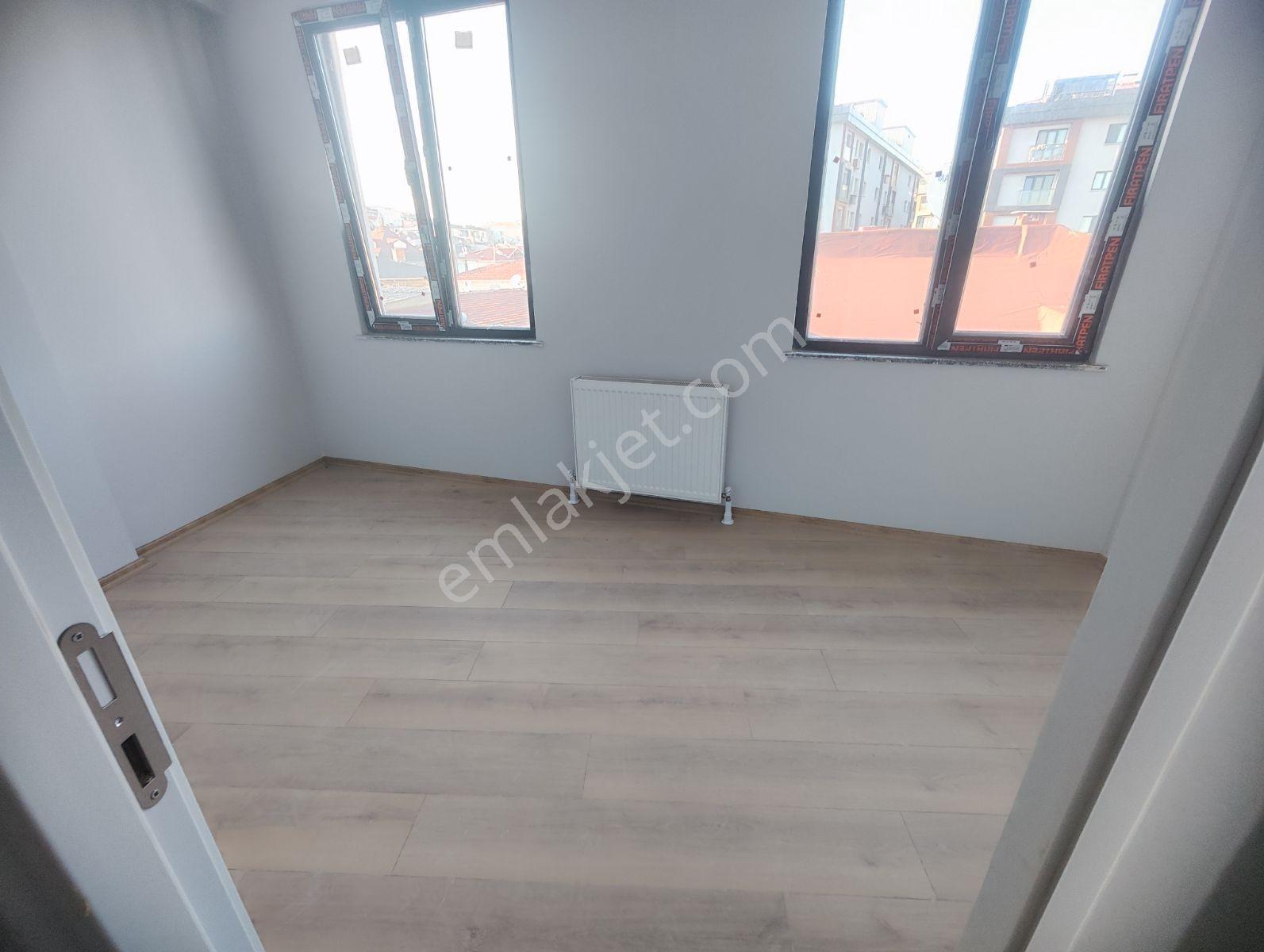Asalet Cd Üzeri Sıfır Binada 3+1 Dubleks 125m2 Manzaralı - Görsel 18