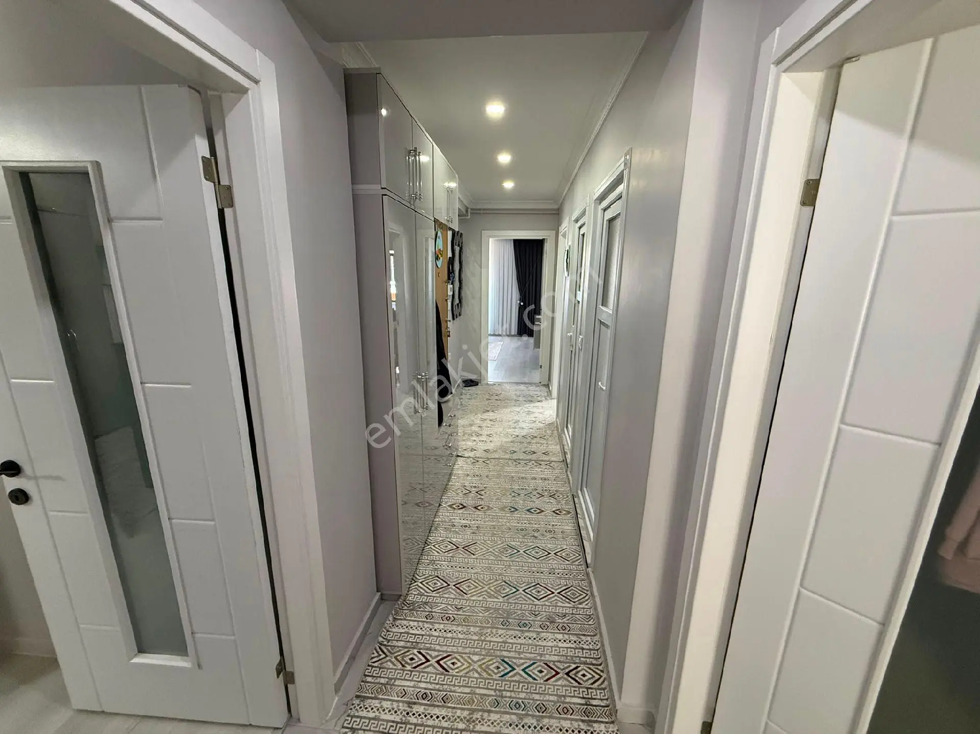 Pusula İnş'tan Uğurmumcu Mah. 3+1 130m2 Süper Konumda Ara Kat - Görsel 12