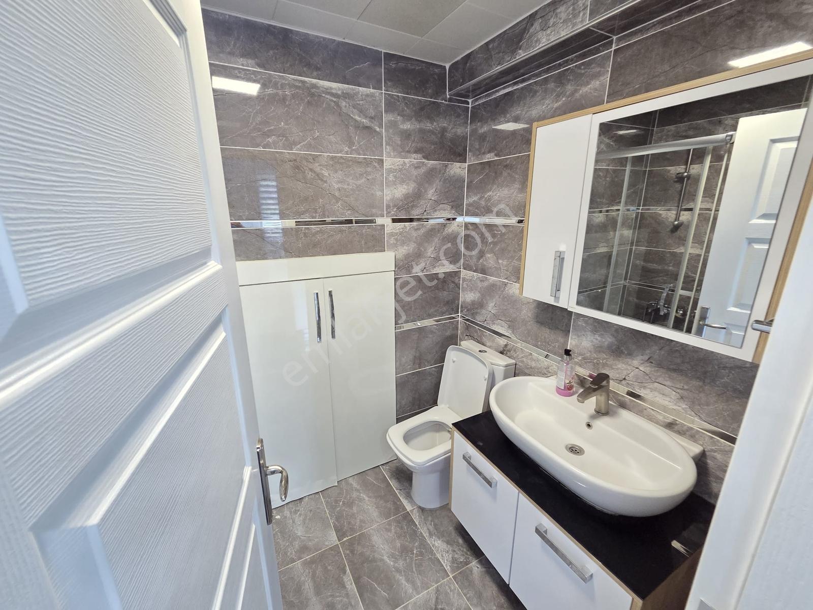 Havuzlu,güvenlikli Sitede,deniz Manzaralı Kiralık Dubleks Daire - Görsel 17