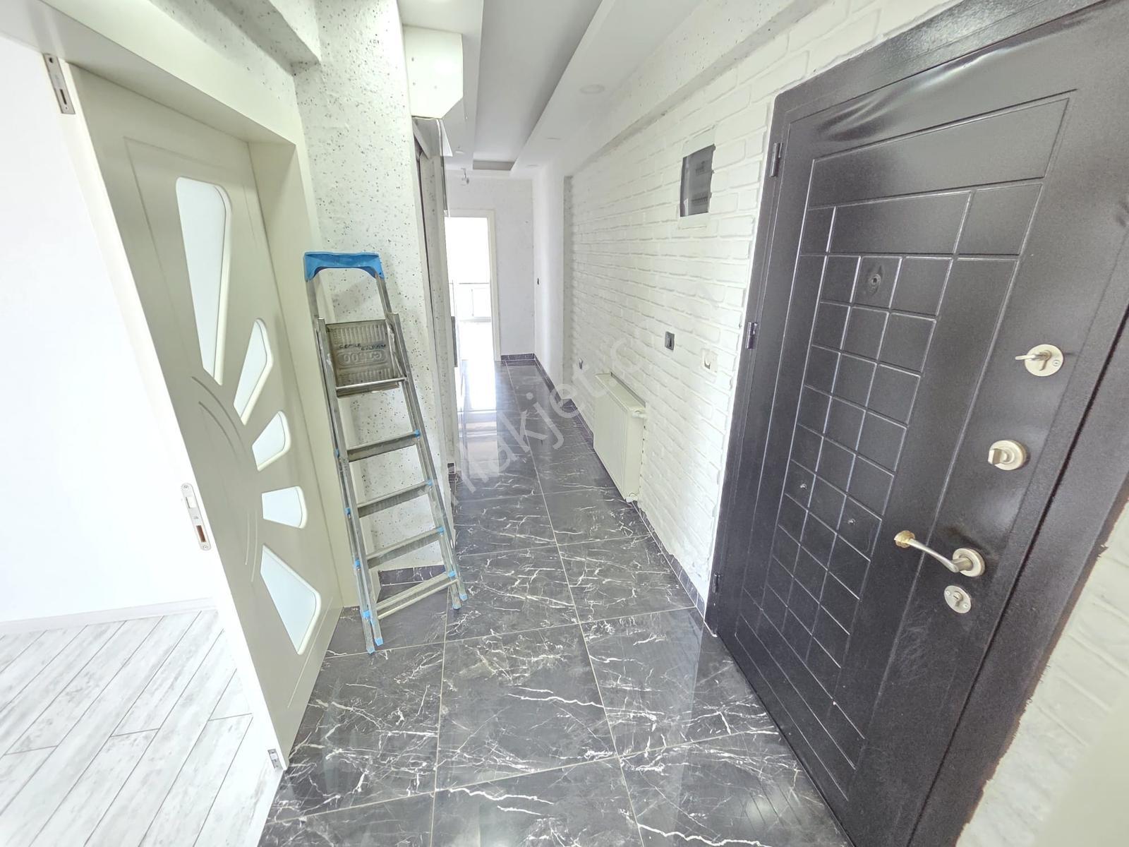 Havuzlu,güvenlikli Sitede,deniz Manzaralı Kiralık Dubleks Daire - Görsel 8