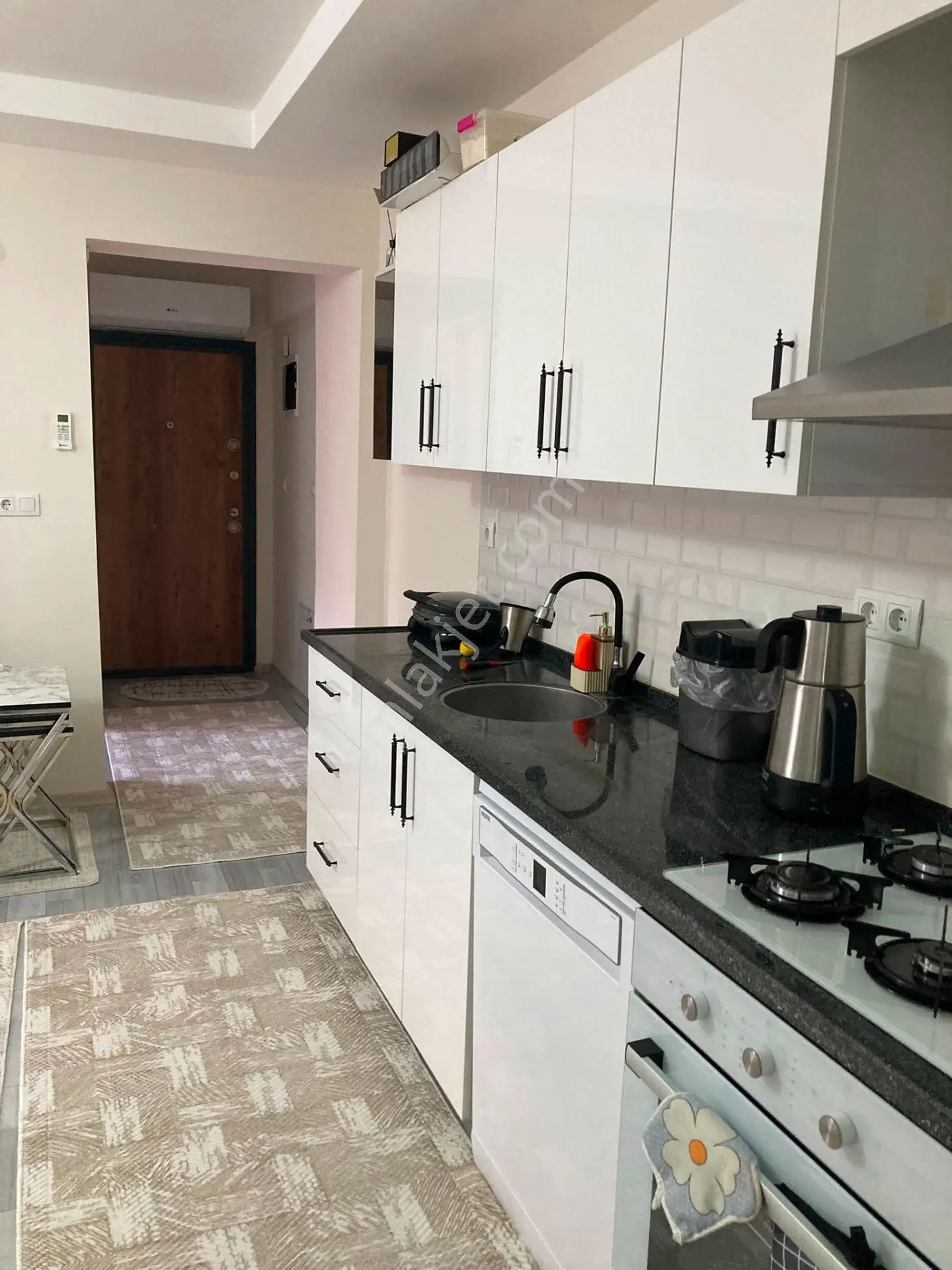 Karacasu Çarşı Merkezi Satılık Arakat 2+1 Daire - Görsel 4