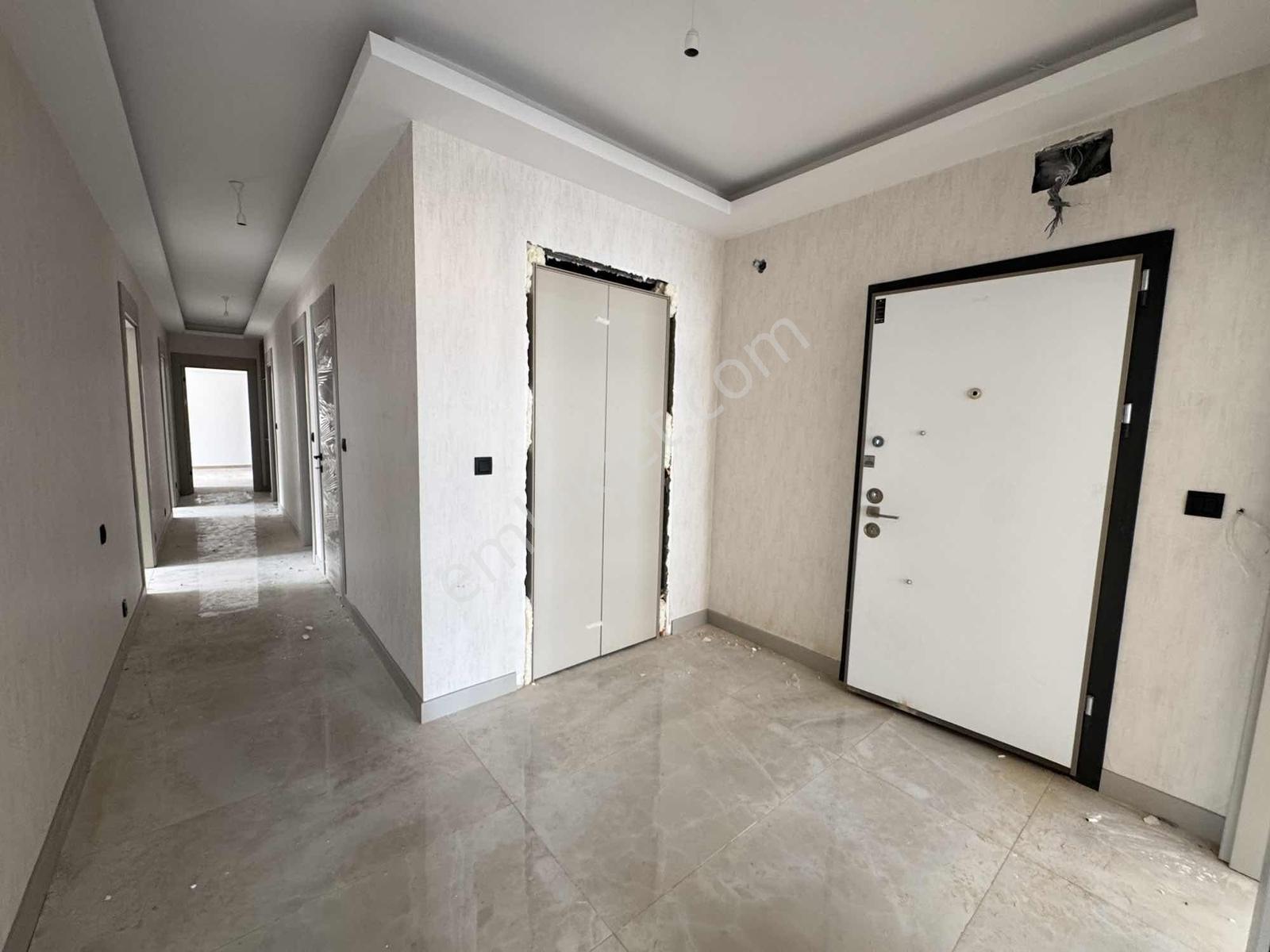 Tanrıverdı'den Kiralık Atatürk Mah Arakat Önü Açık Kilerli 4+1 - Görsel 15