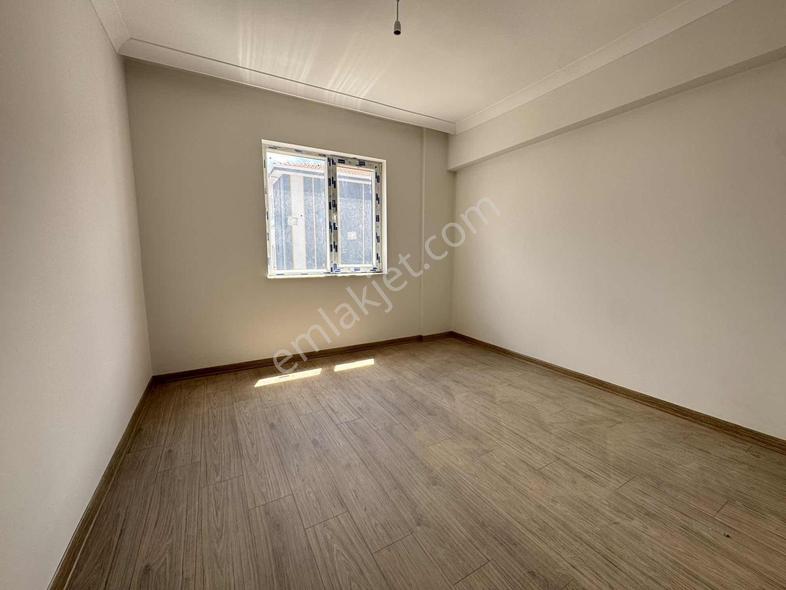 Tanrıverdı'den Kiralık Atatürk Mah Arakat Önü Açık Kilerli 4+1 - Görsel 13