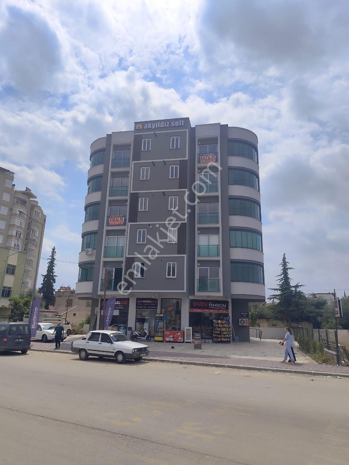 Kozan Gayrimenkulden Beşyol Kavşağında Stad Yakını Daire