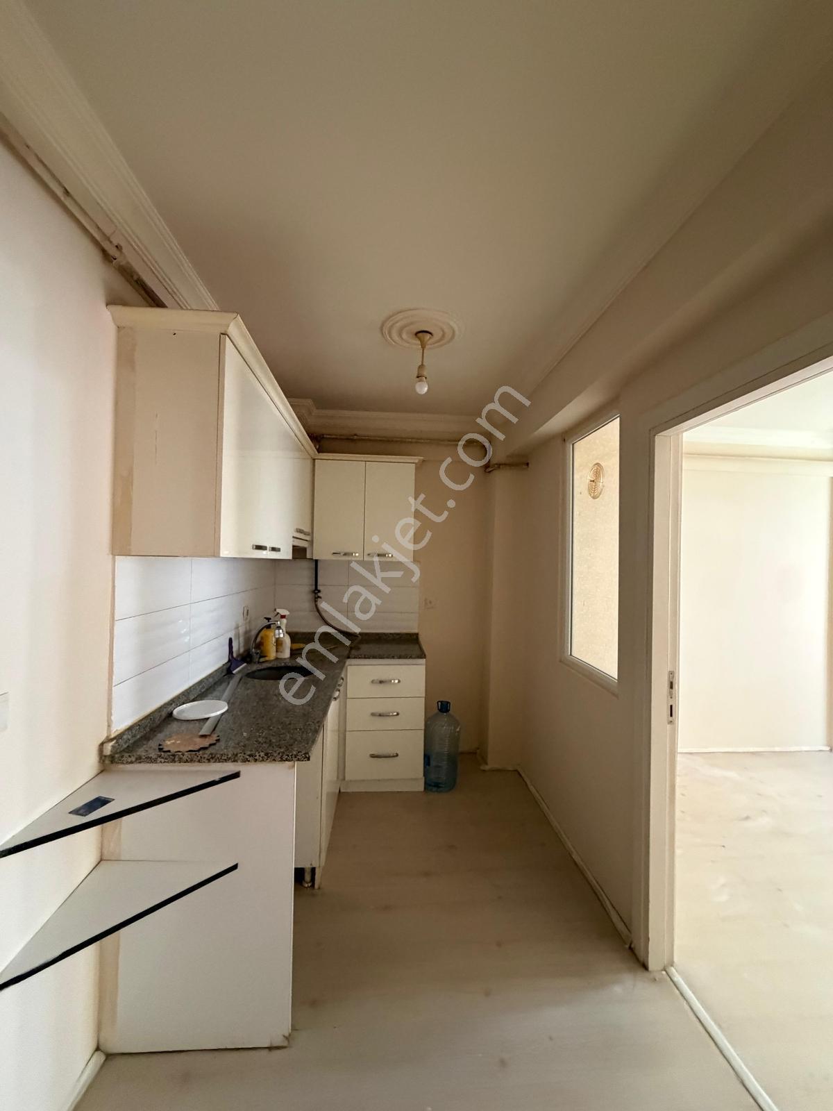 Akademi Emlak'tan Cadde Yakını Geniş Kiralık 1+1 - Görsel 10
