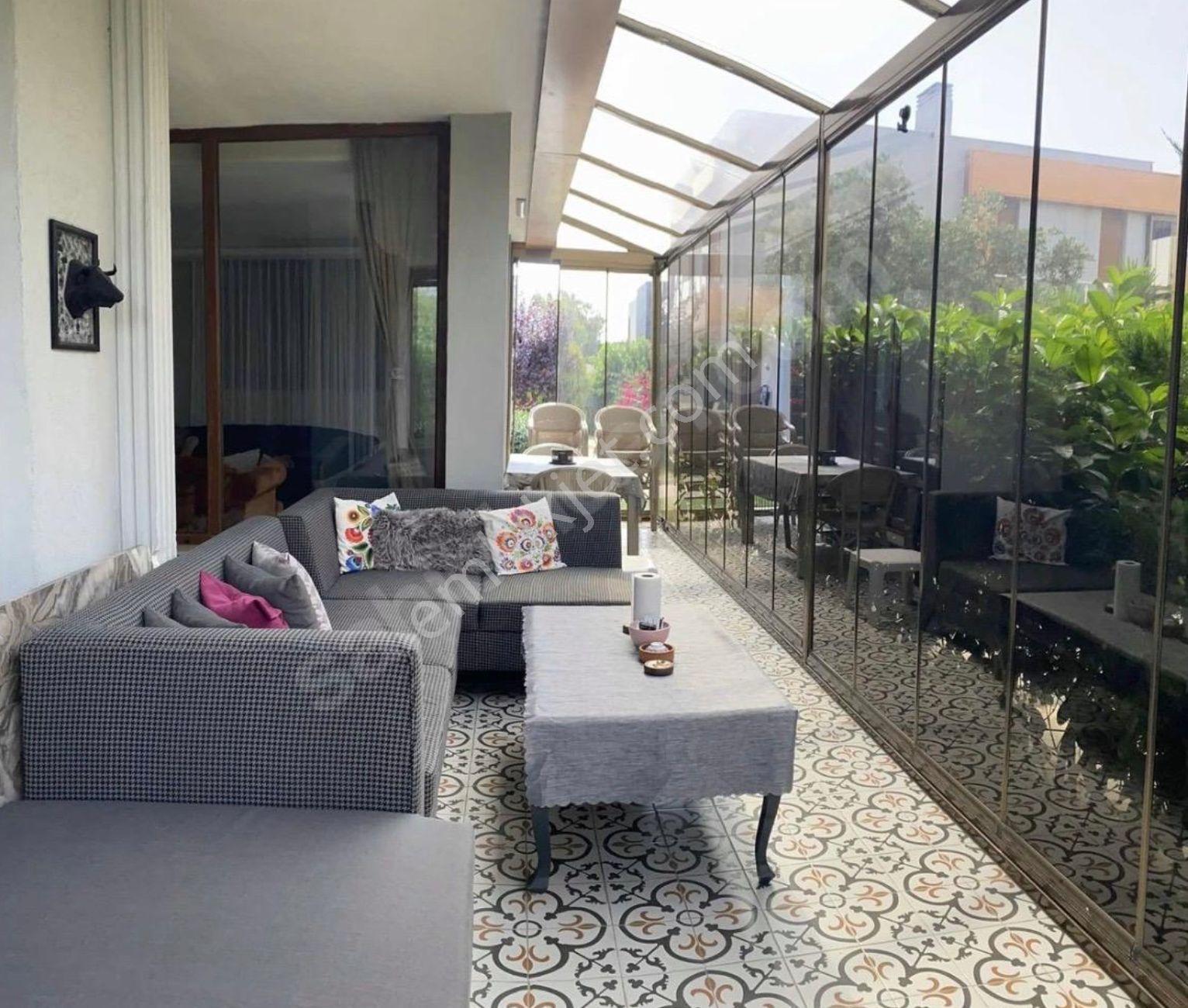 Urla Atatürk Mah. Site İçerisinde Tam Müstakil Prestijli Villa - Görsel 7