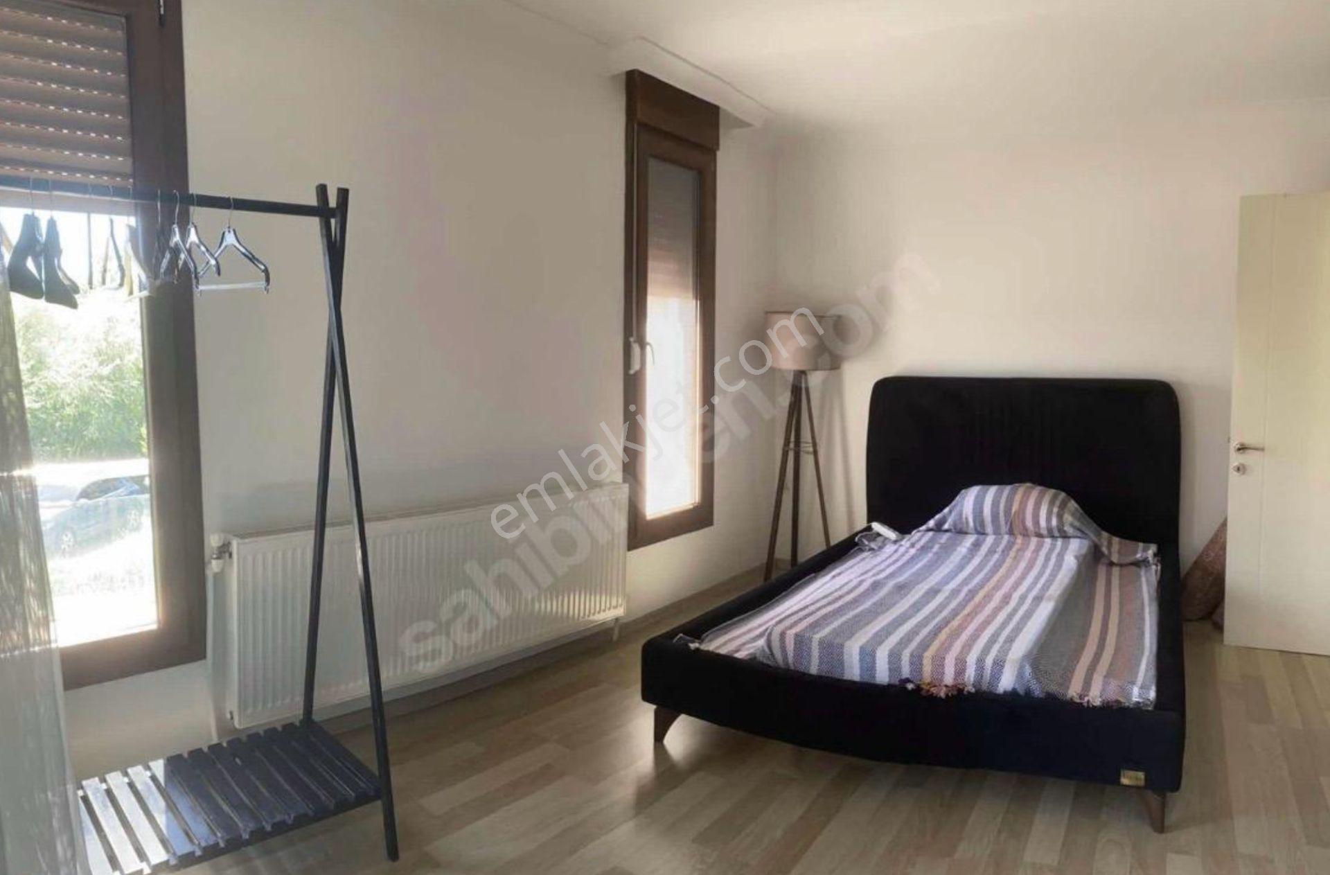 Urla Atatürk Mah. Site İçerisinde Tam Müstakil Prestijli Villa - Görsel 16