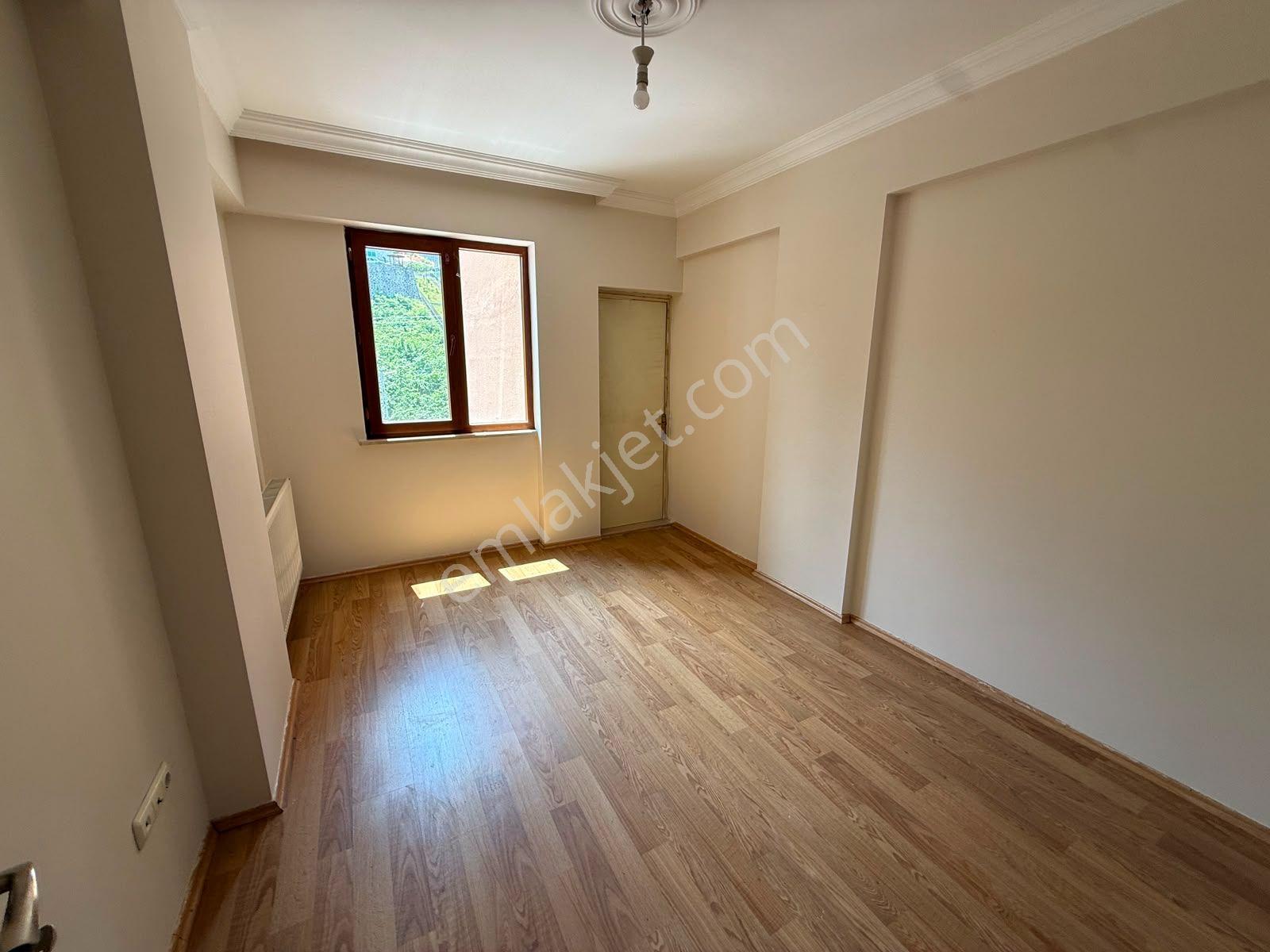 Trabzon Yomra'da Kiralık 3+1 Daire - Görsel 13