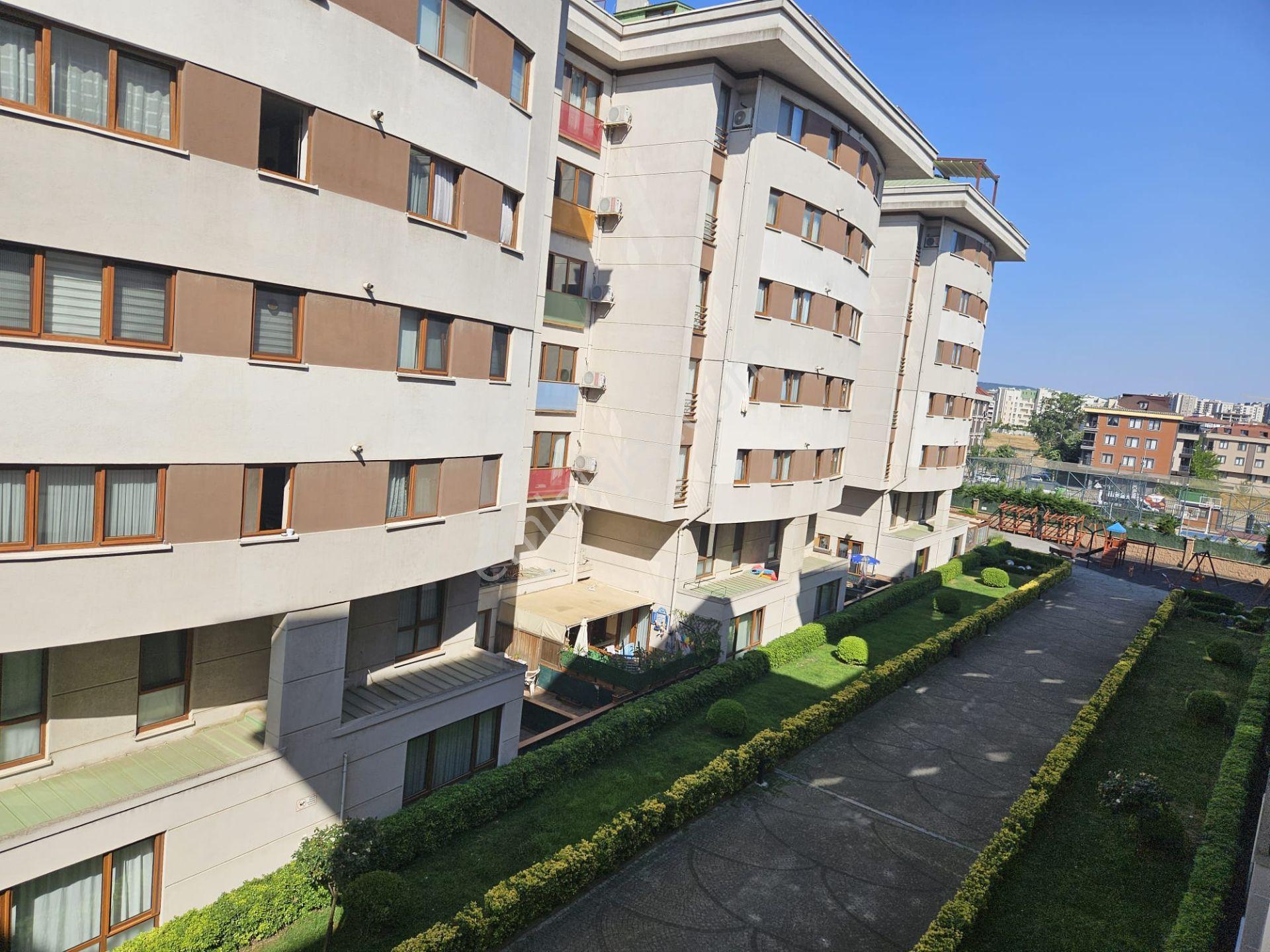 Sancaktepe 216 Konutları'nda Yenilenmiş 2+1 Havuzlu Site Metroya Yürüme Mesafesinde - Görsel 11