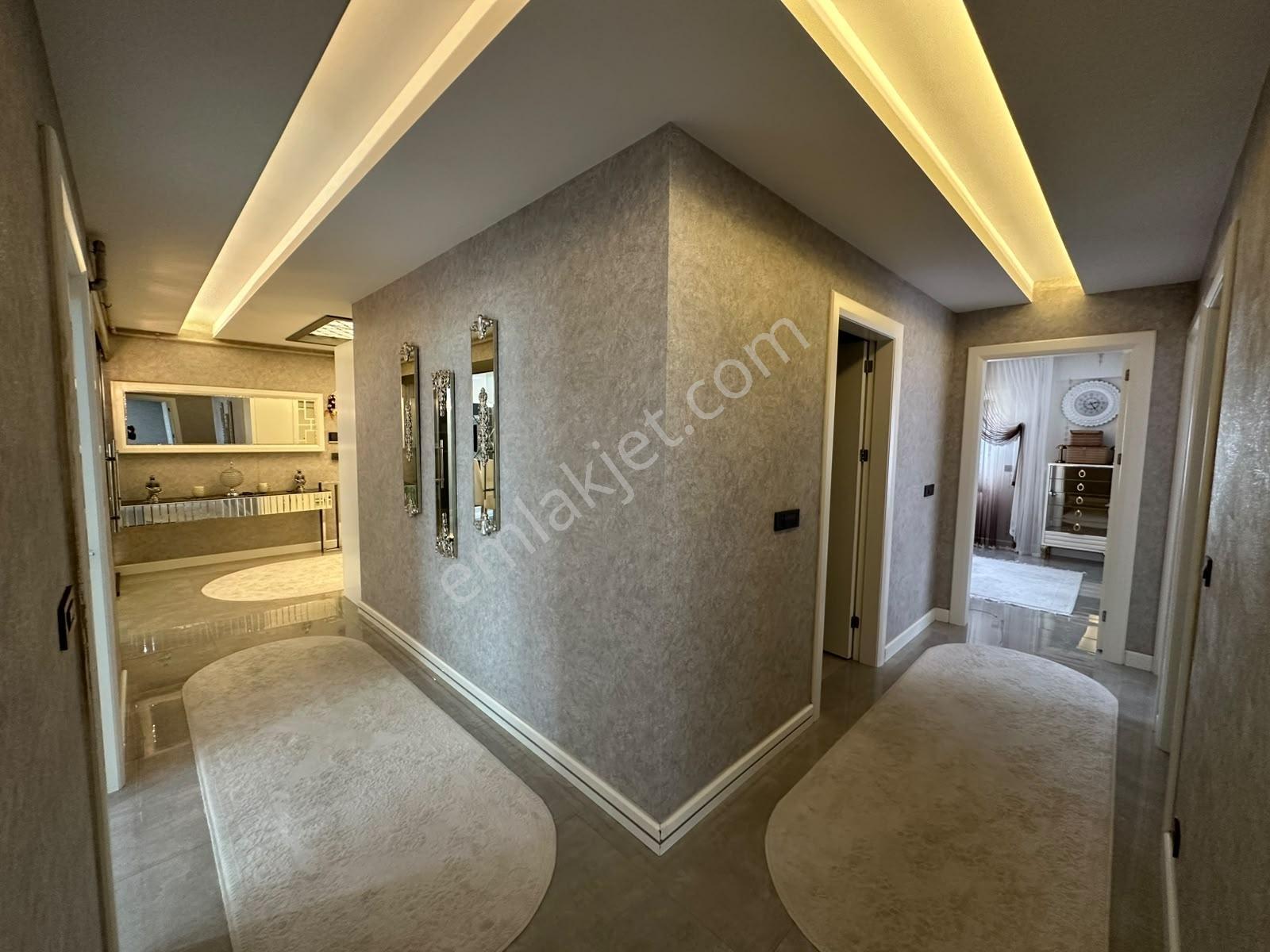 Yenişafak Satılık Lüks 4+1 220 Mt Geniş Daire - Görsel 22