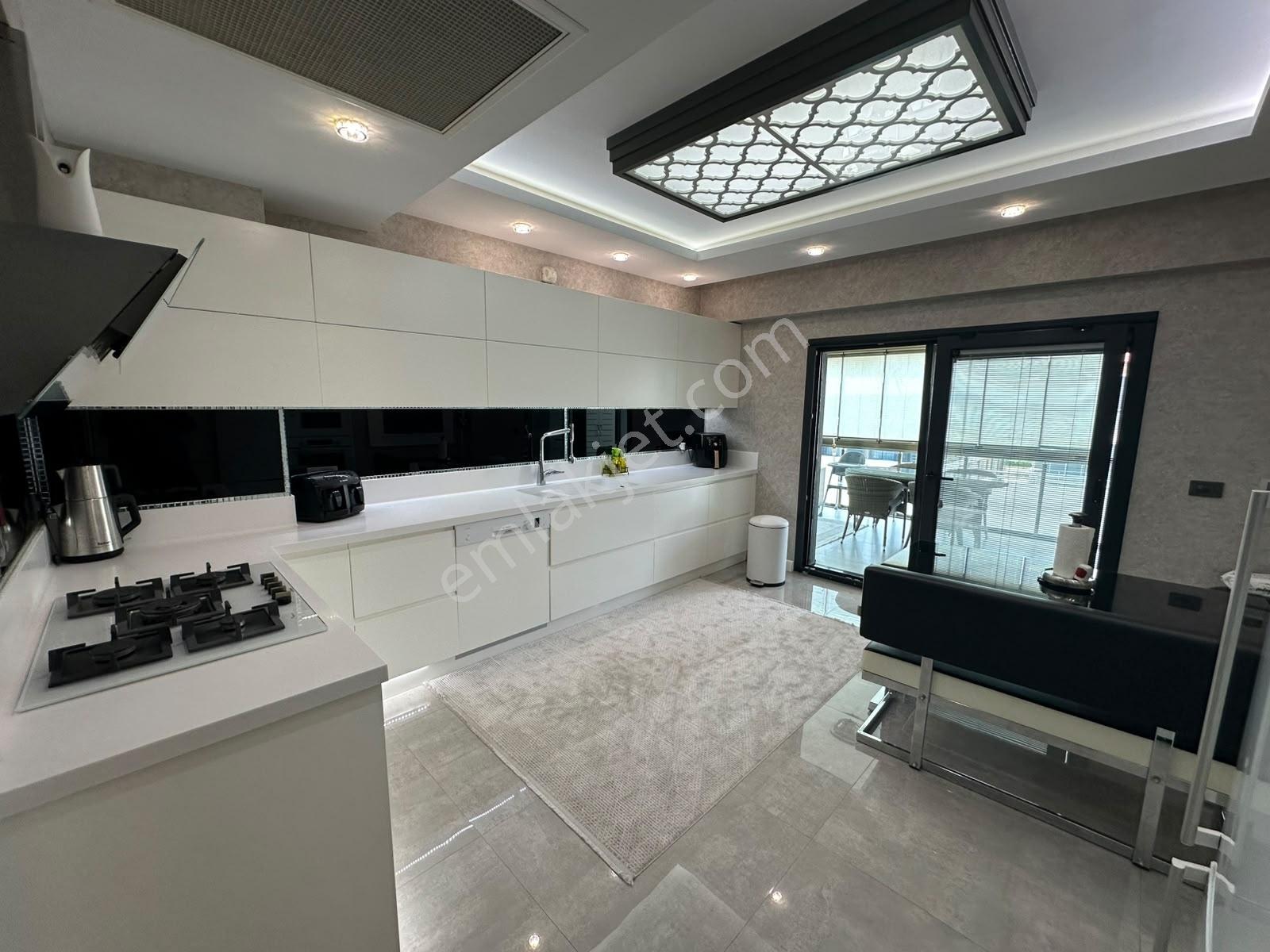 Yenişafak Satılık Lüks 4+1 220 Mt Geniş Daire - Görsel 12