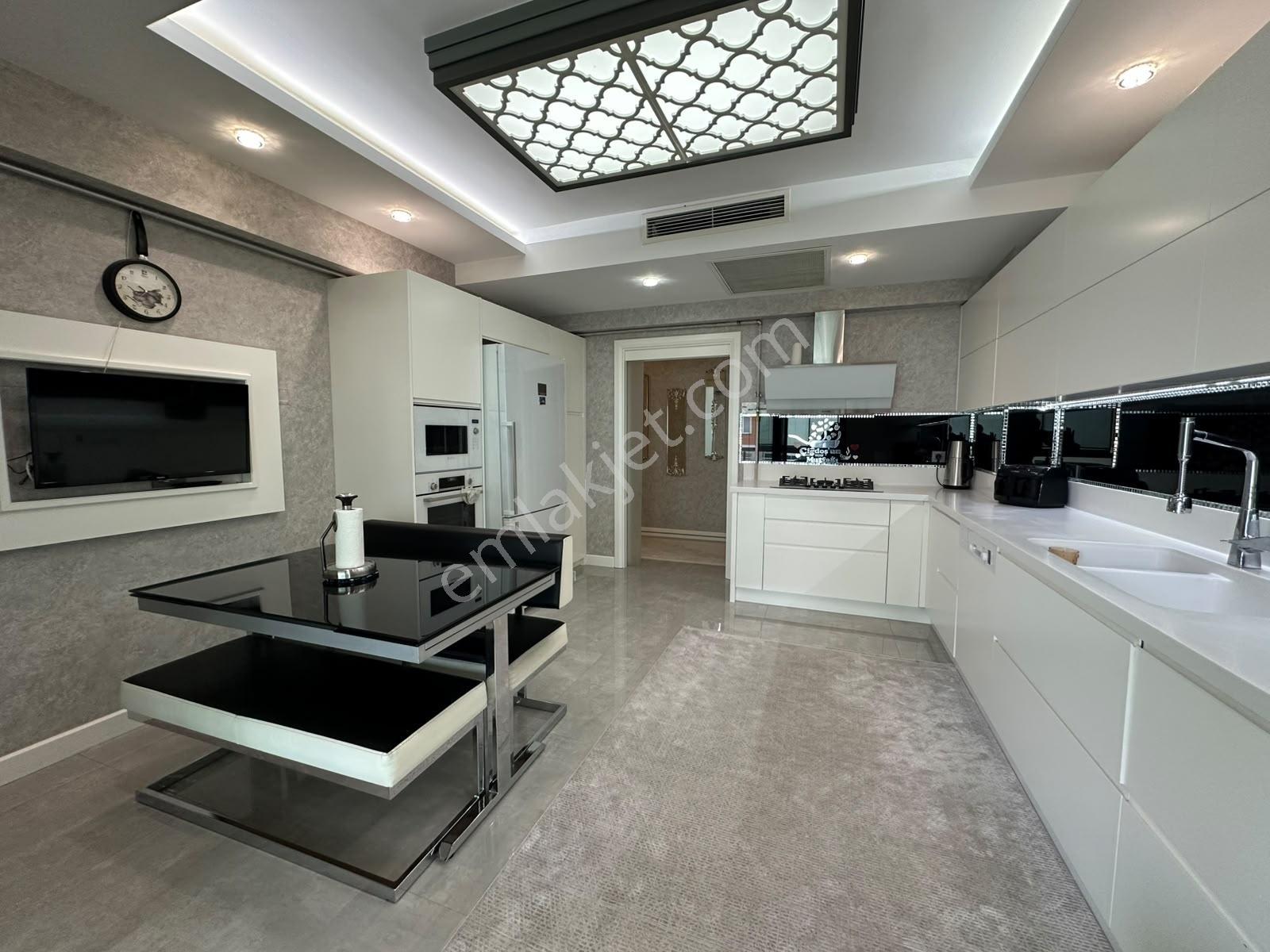 Yenişafak Satılık Lüks 4+1 220 Mt Geniş Daire - Görsel 2