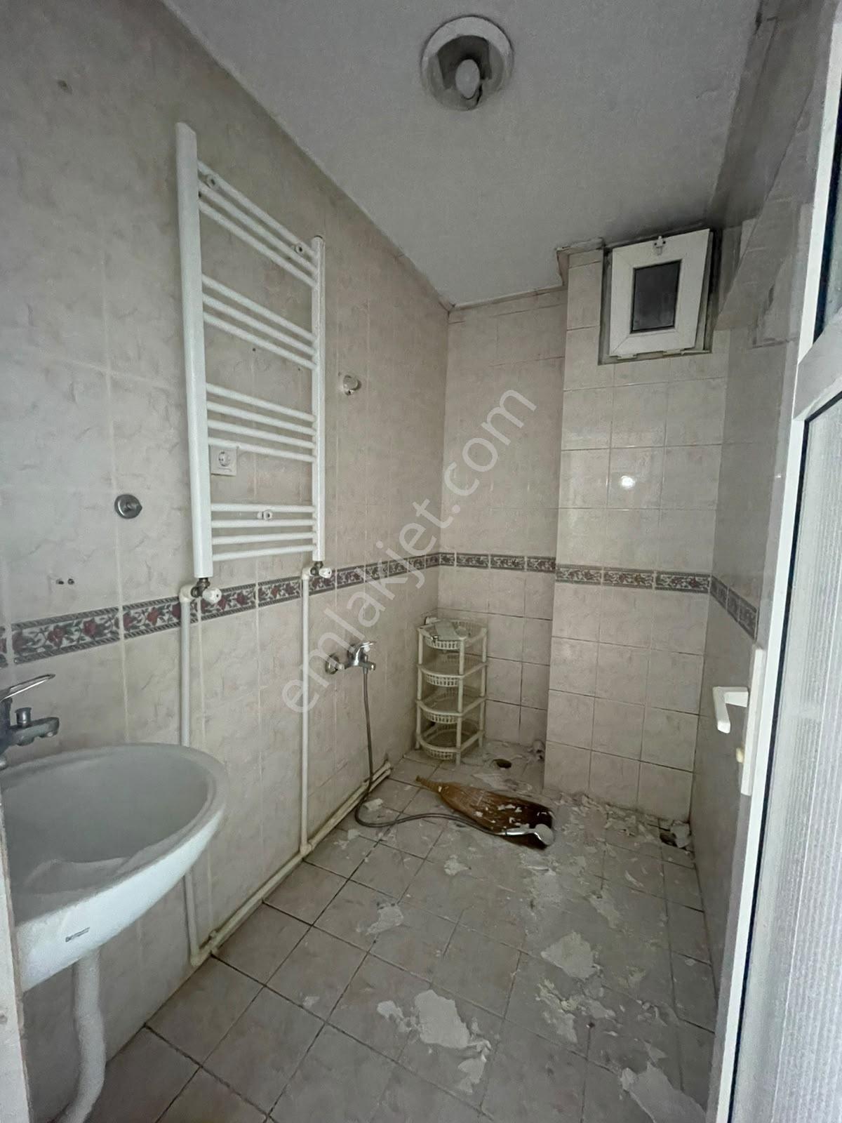 Şevketiye Mahallesinde Kiralık Sıfır Tadilatlı Geniş 2+1 - Görsel 9