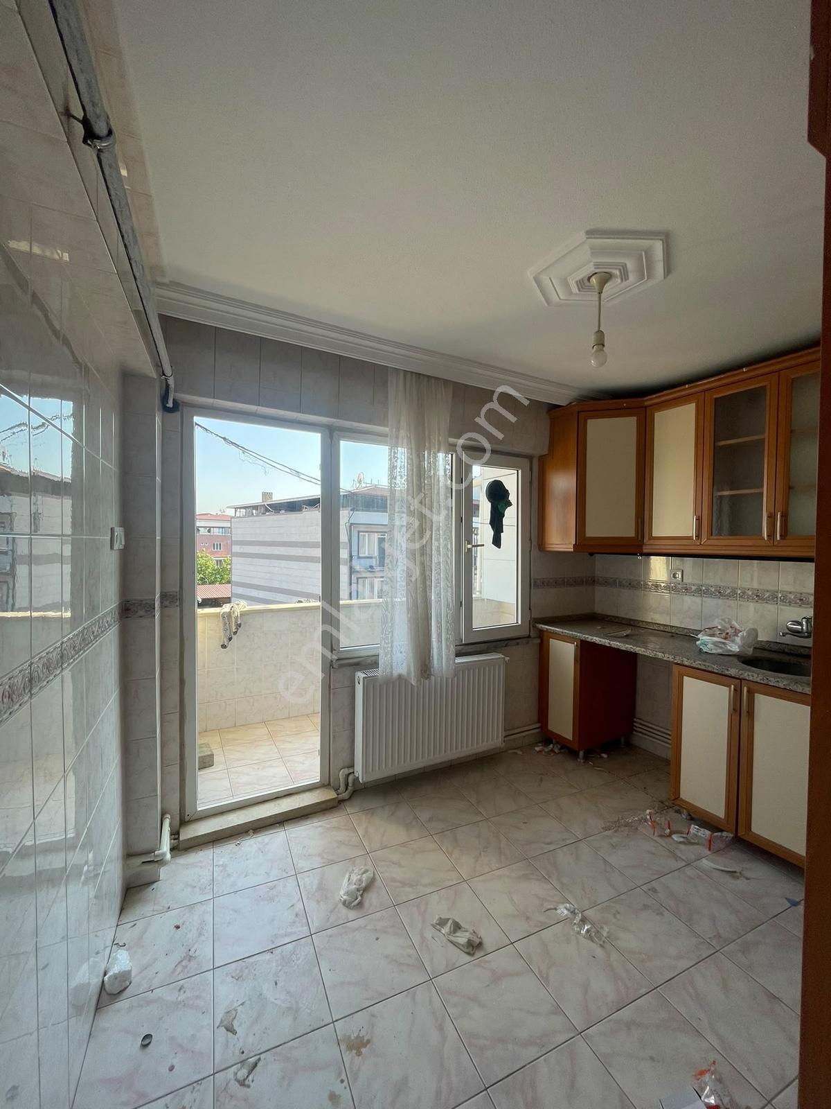 Şevketiye Mahallesinde Kiralık Sıfır Tadilatlı Geniş 2+1 - Görsel 12