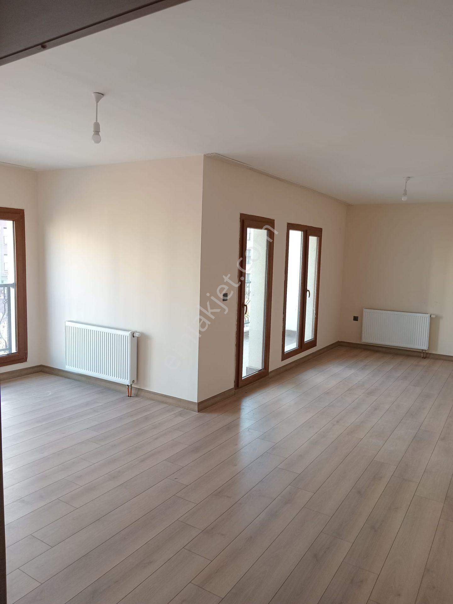 Adana Sarıçam Buruk Tokilerinde Okula Ve Yola Yakın İstiklal Mahallesi 3+1 Bakımlı Satılık Daire - Görsel 15