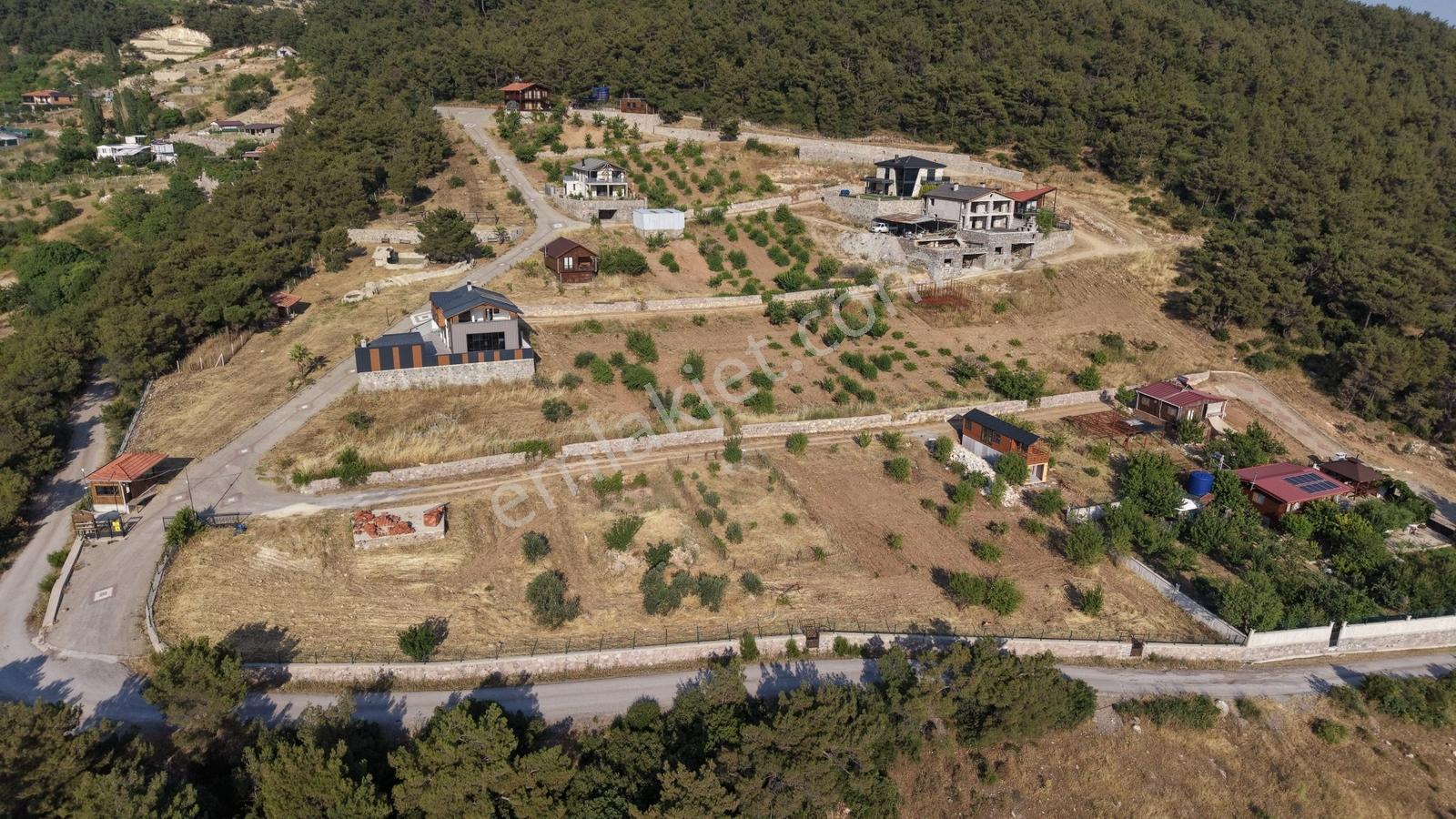 Ulucak Yayla Evlerinde Satılık 209m² Elektrik Ve Suyu Olan Bahçe - Görsel 8