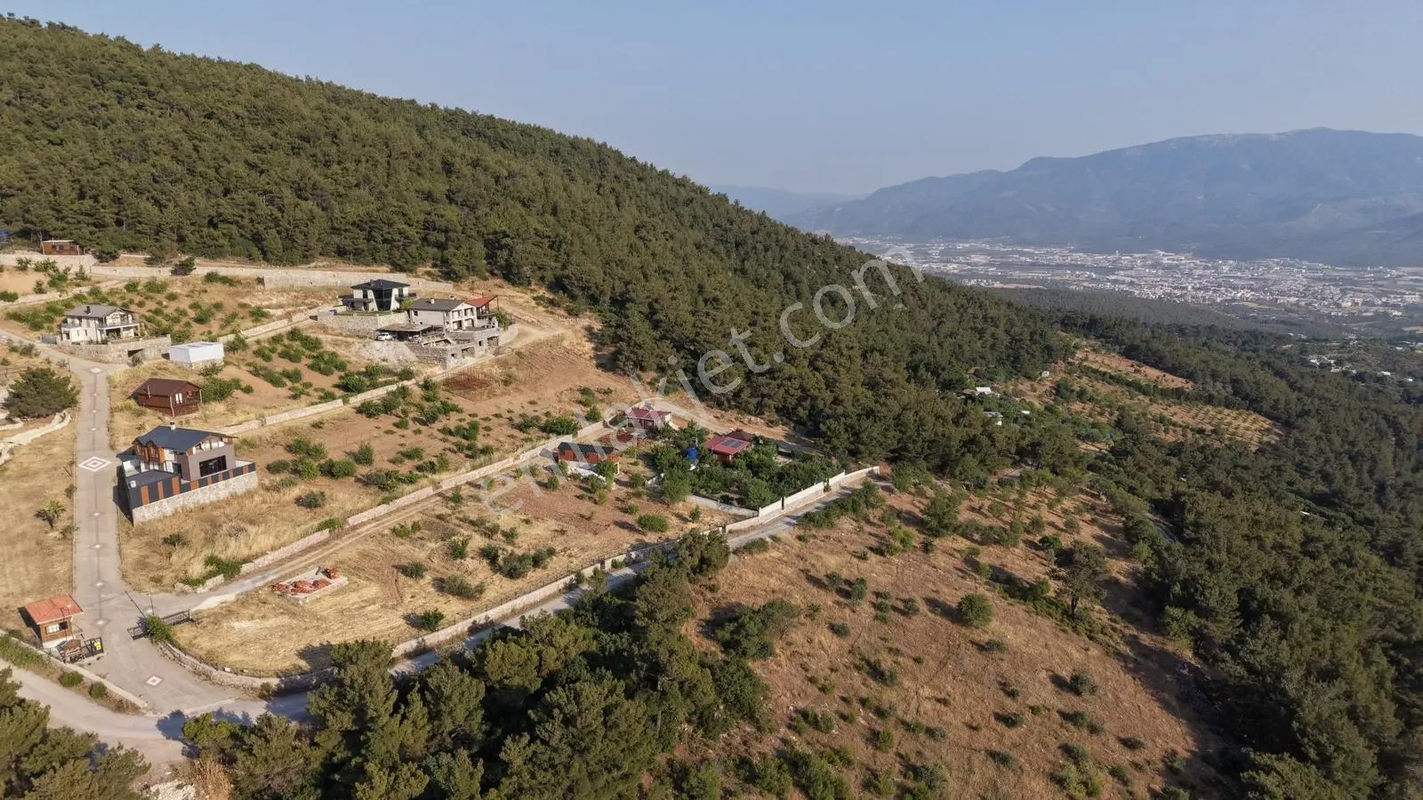 Ulucak Yayla Evlerinde Satılık 209m² Elektrik Ve Suyu Olan Bahçe - Görsel 9