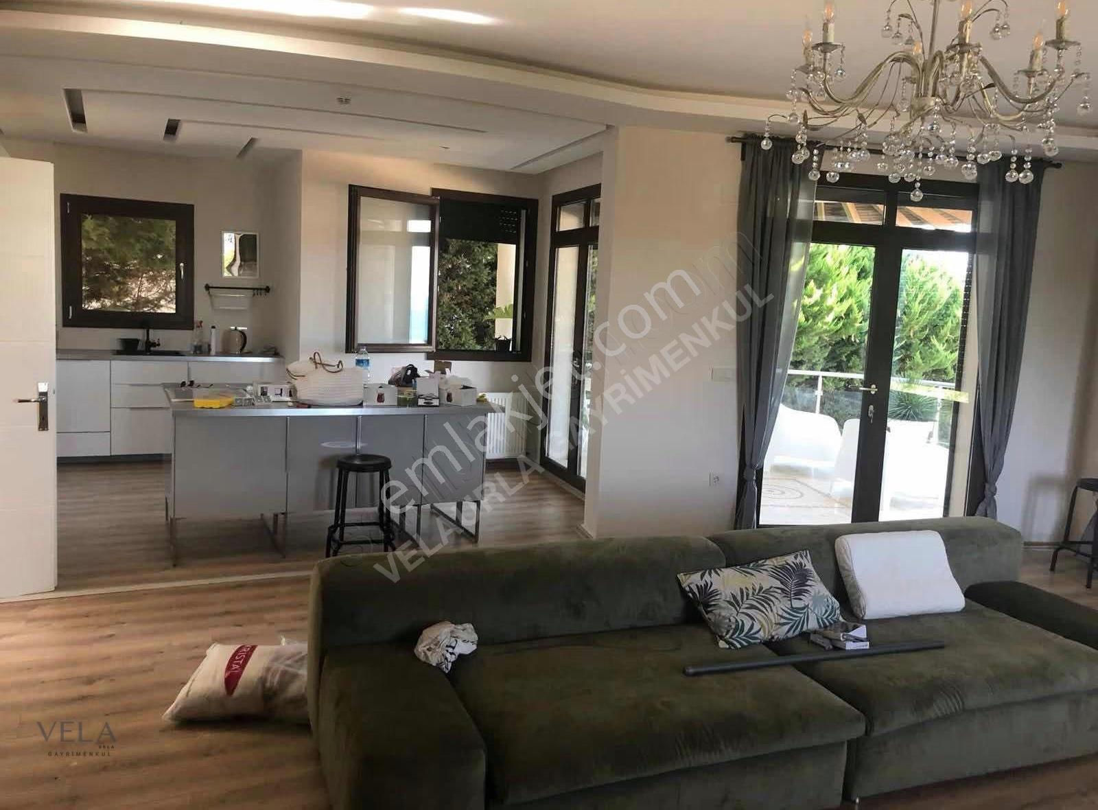 Urla İskele'de Deniz Manzaralı, Eşyalı Kiralık Villa (3+1) - Görsel 9
