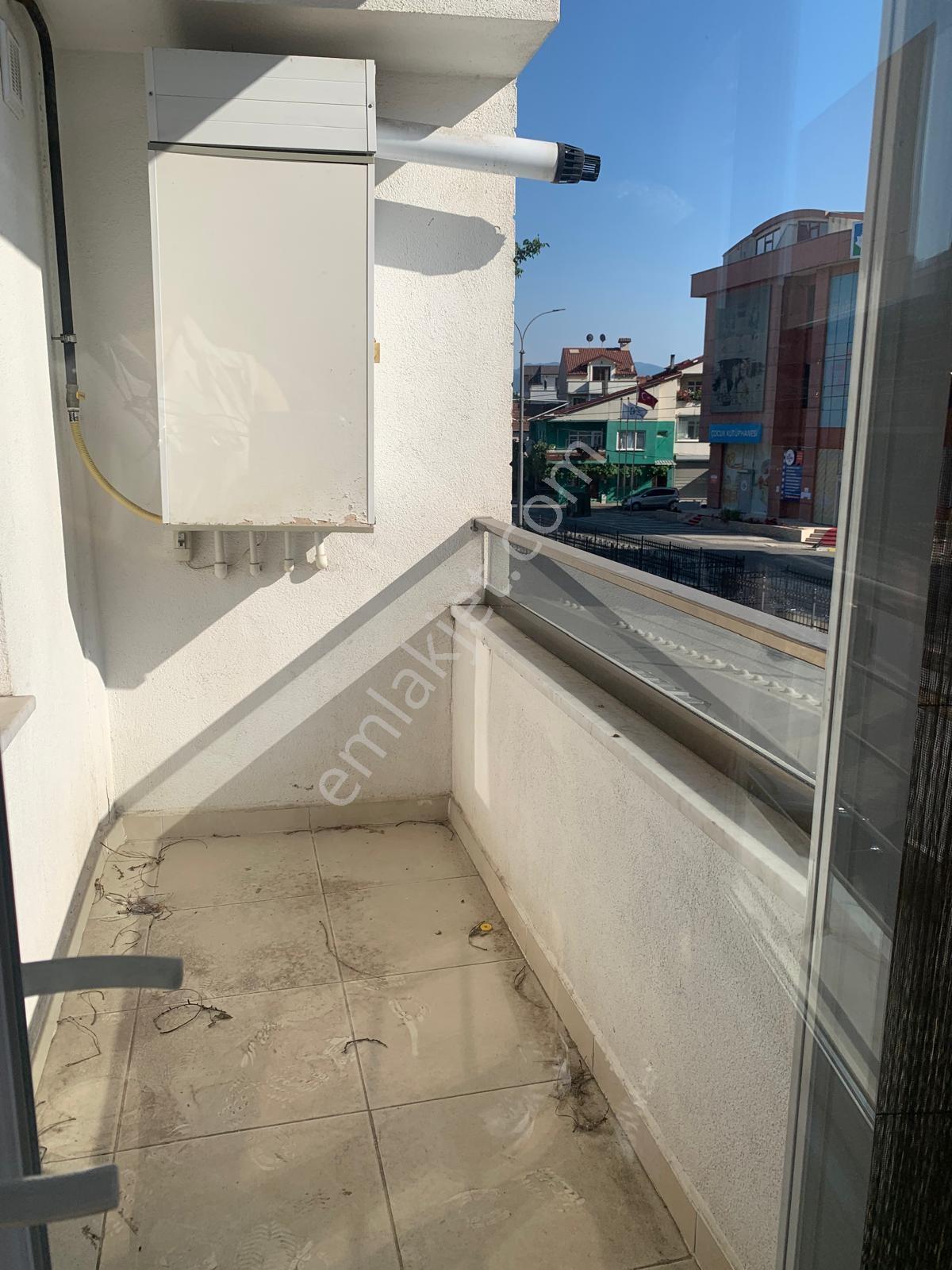 Kanalboyu'nda Tramvay Hattı Üzerinde Kiralık 2+1 Daire - Görsel 17
