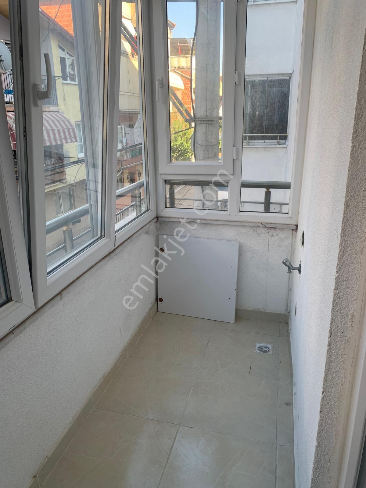 Kanalboyu'nda Tramvay Hattı Üzerinde Kiralık 2+1 Daire - Görsel 6