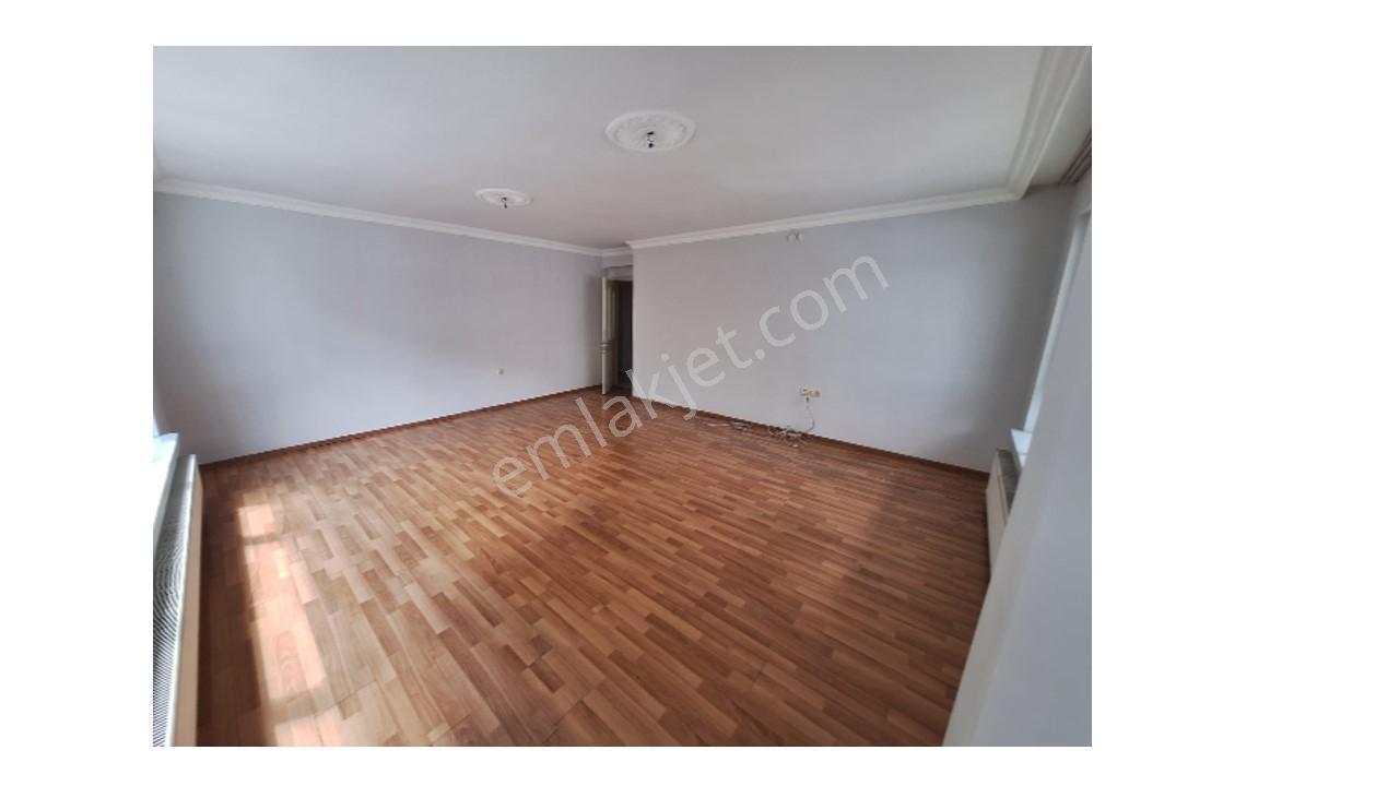 Akpınar Mahallesi'nde 4+1 Satılık Daire 135 M2 Net - Görsel 4